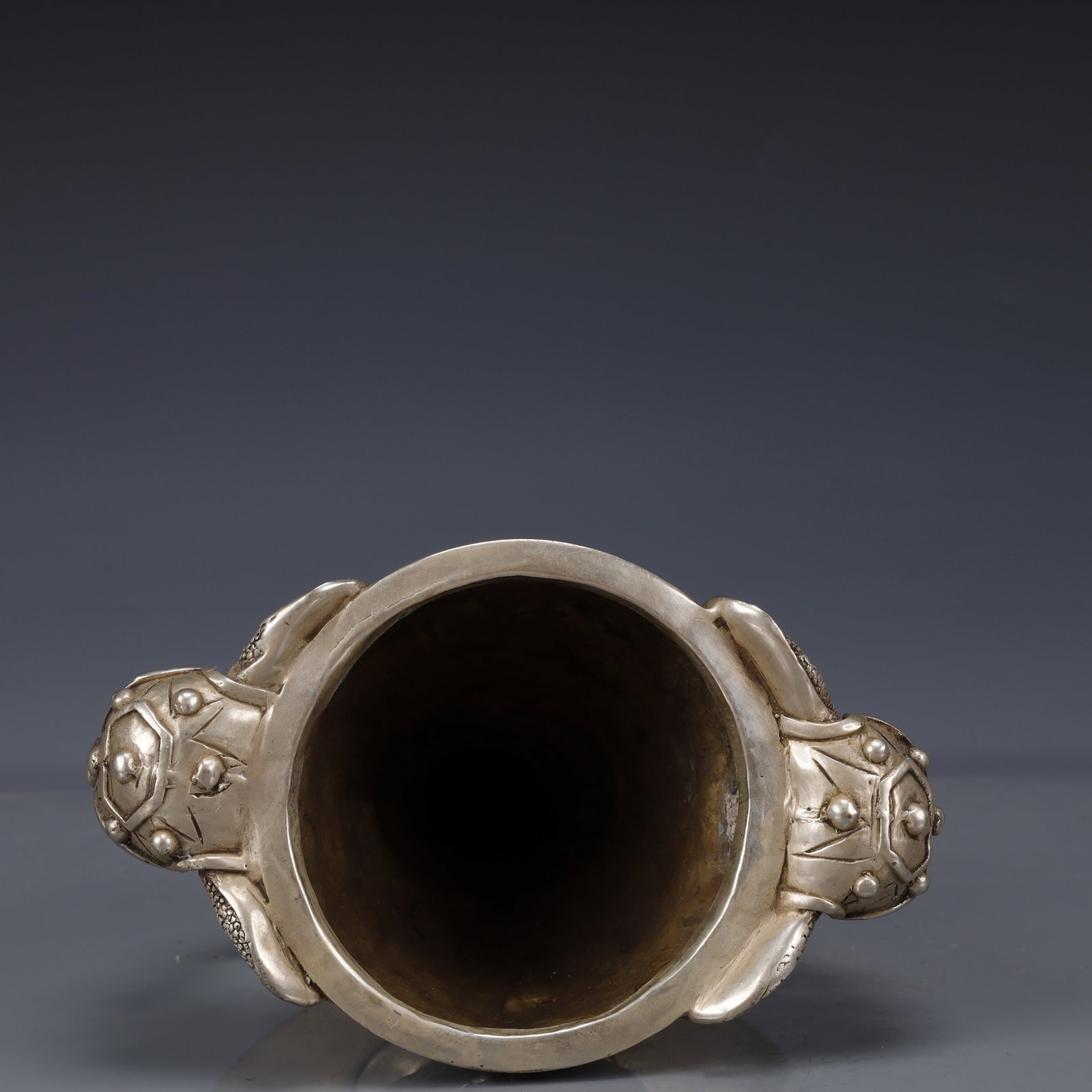 An Exquisite Silver-Plated Bronze Eagle Pattern Elephant-Ears Censer - 10