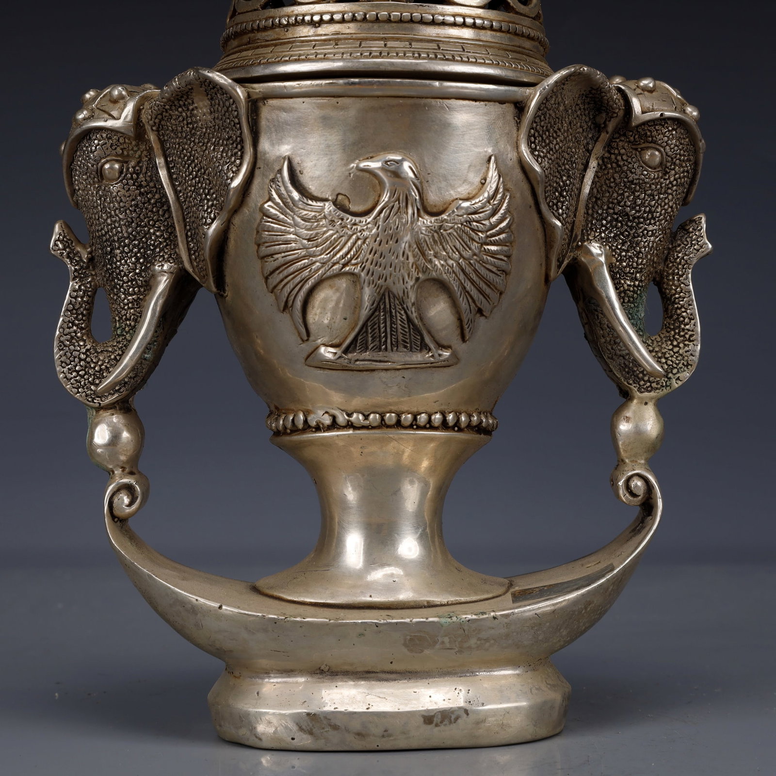 An Exquisite Silver-Plated Bronze Eagle Pattern Elephant-Ears Censer - 3