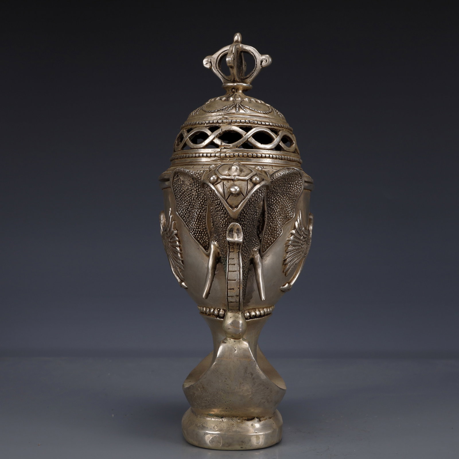 An Exquisite Silver-Plated Bronze Eagle Pattern Elephant-Ears Censer - 5