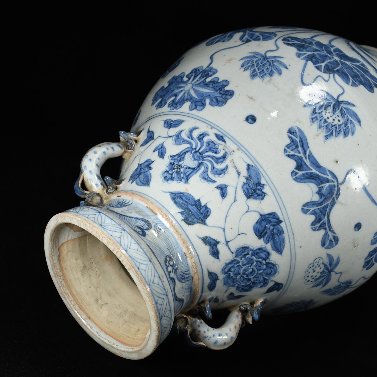 A Huge Blue and White Lotus and Mandarin Duck Pattern Double-Ears Vase - 7
