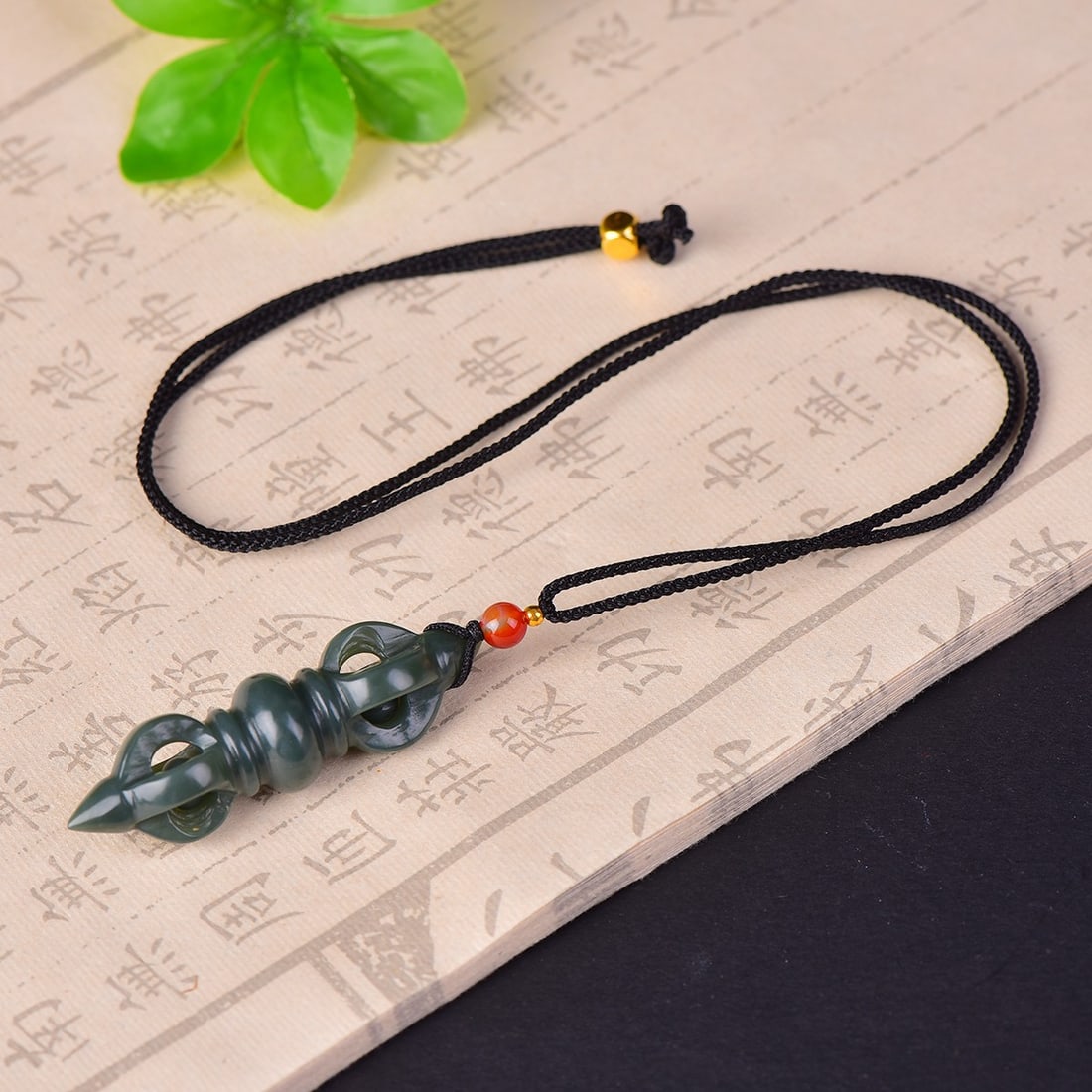 An Exquisite Sapphire Vajry Pestle Pendant - 6
