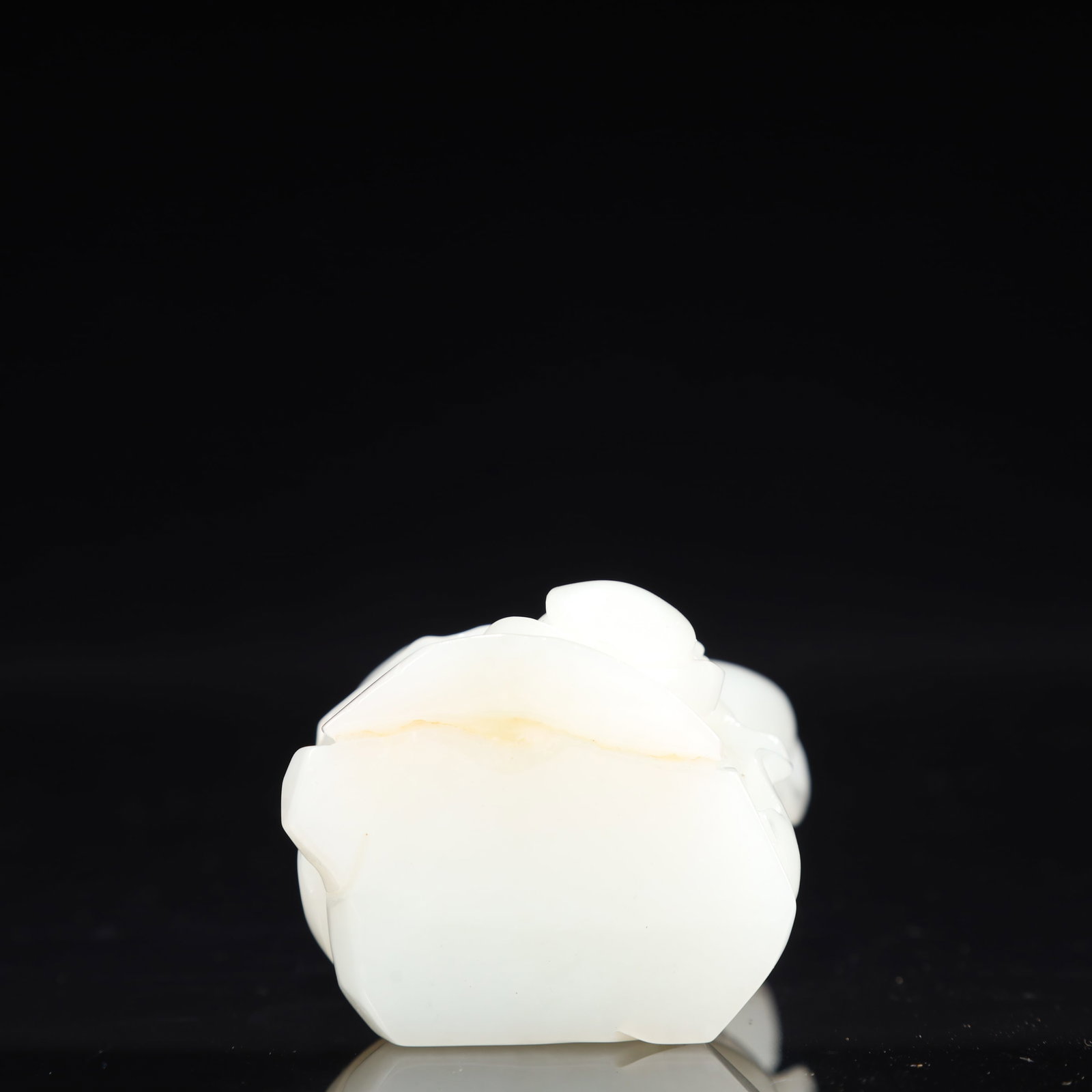 An Exquisite White Jade Statue of Avalokitesvara,With Jasper Base - 13