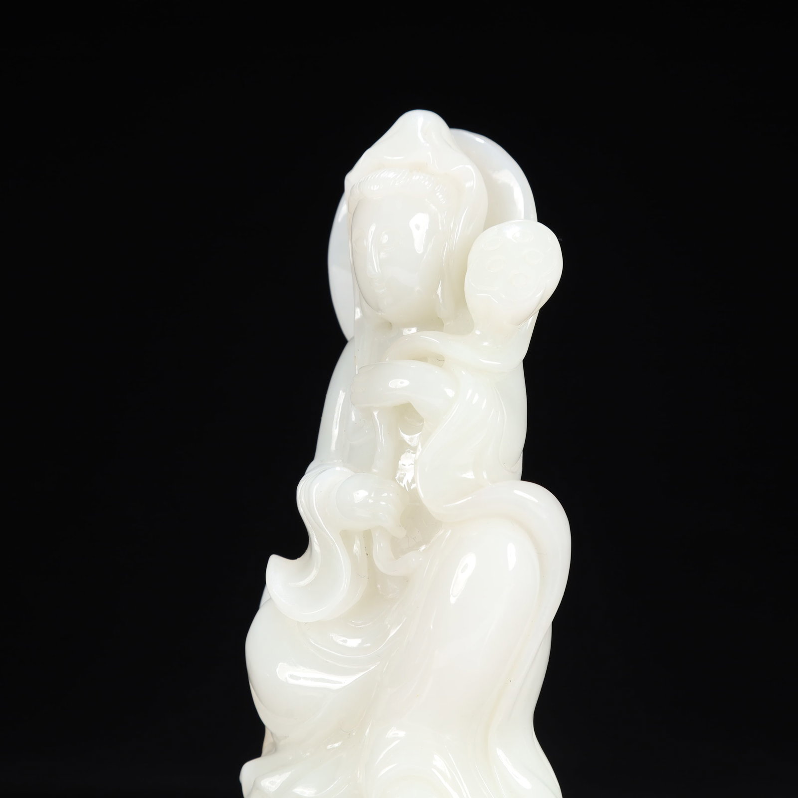 An Exquisite White Jade Statue of Avalokitesvara,With Jasper Base - 5