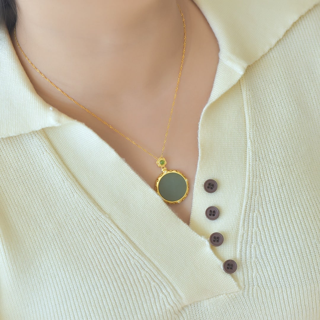 An Exquisite Sterling Silver-Gold Plated Inlaid Greenish Jade Pendant - 6