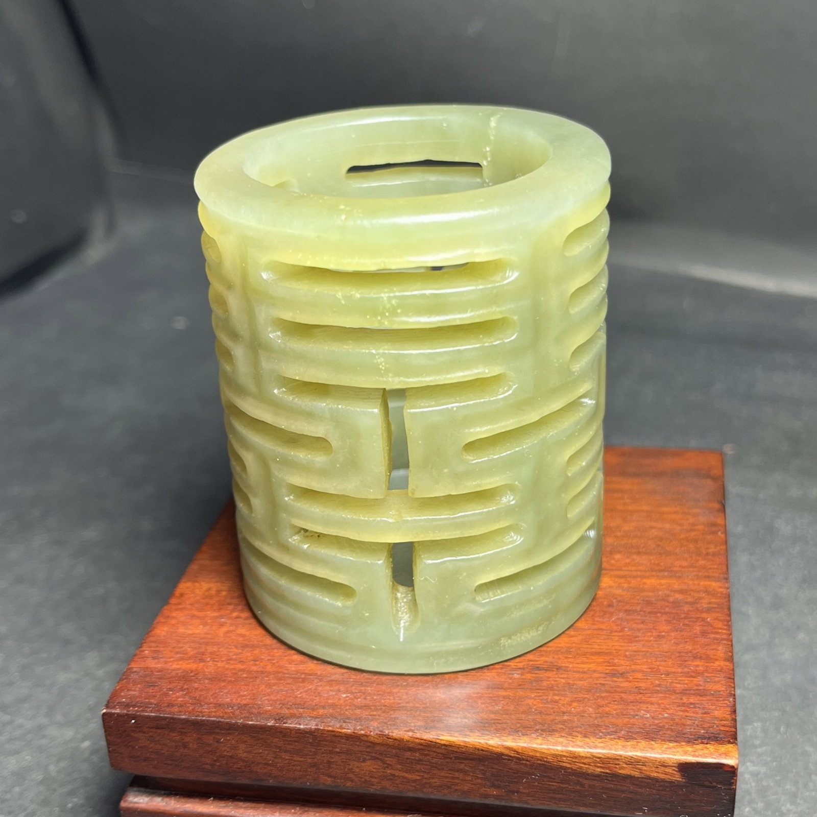 An Exquisite Yellow Jade Hollow Xi-Character Pattern Brush Pot - 4