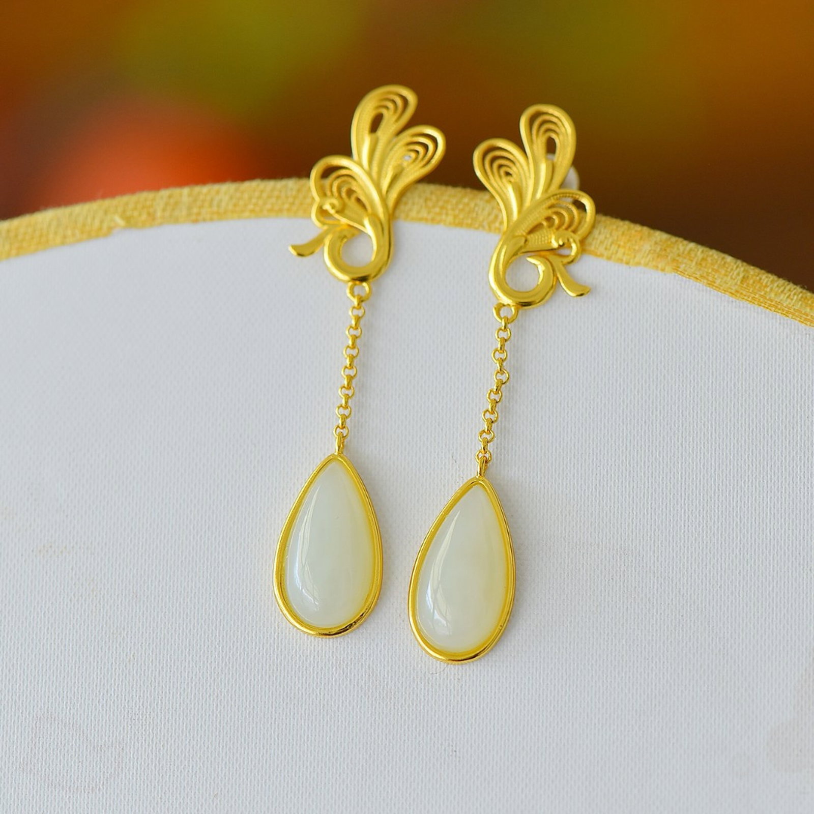 A Pair of Exquisite Sterling Silver-Gold Plated Inlaid White Jade Earrings - 4