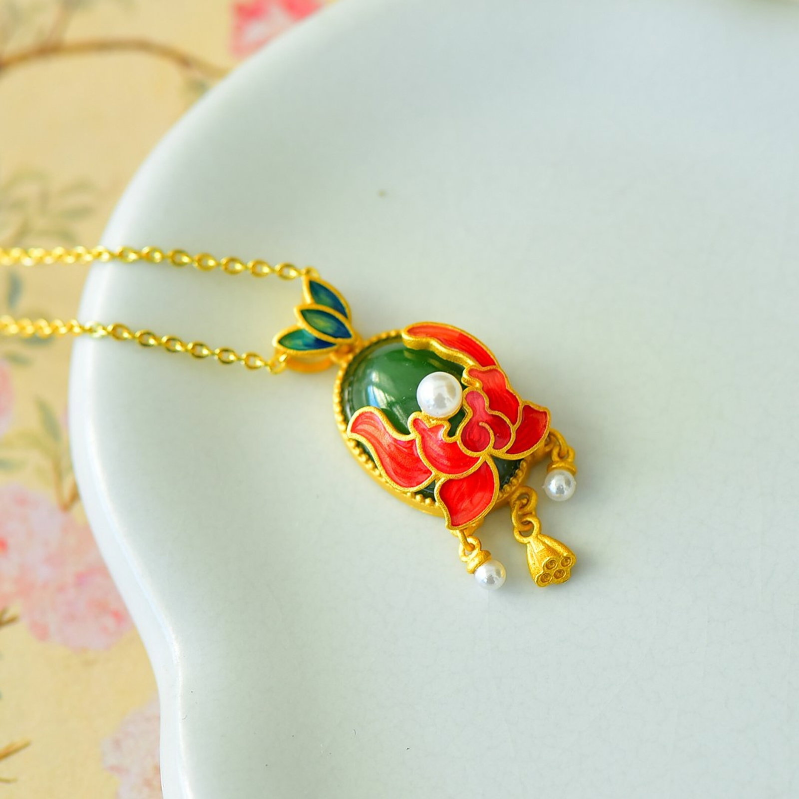 An Exquisite Sterling Silver-Gold Plated Inlaid Jasper Pendant - 3
