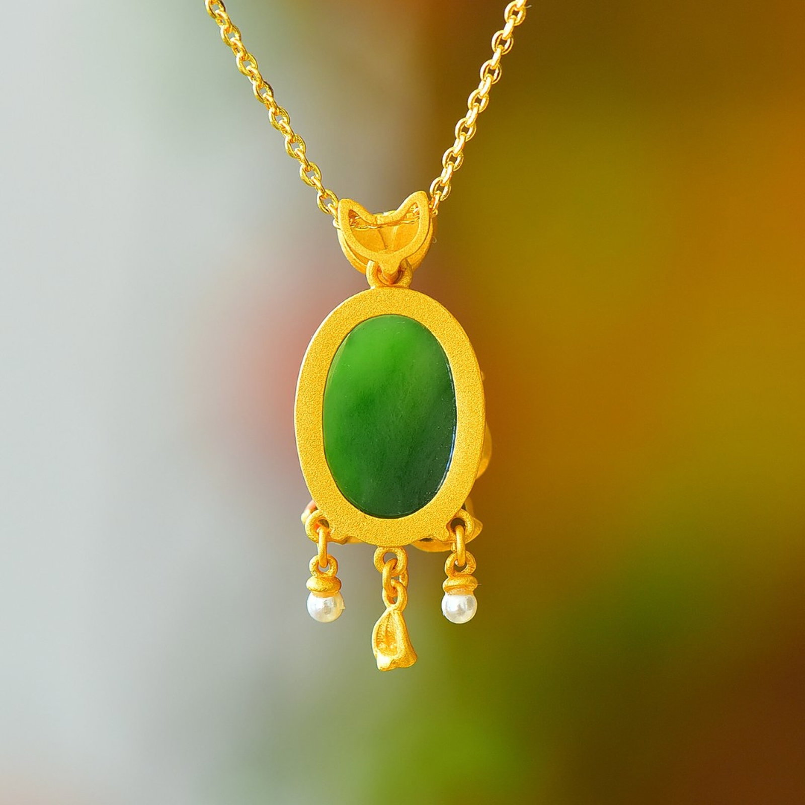 An Exquisite Sterling Silver-Gold Plated Inlaid Jasper Pendant - 5
