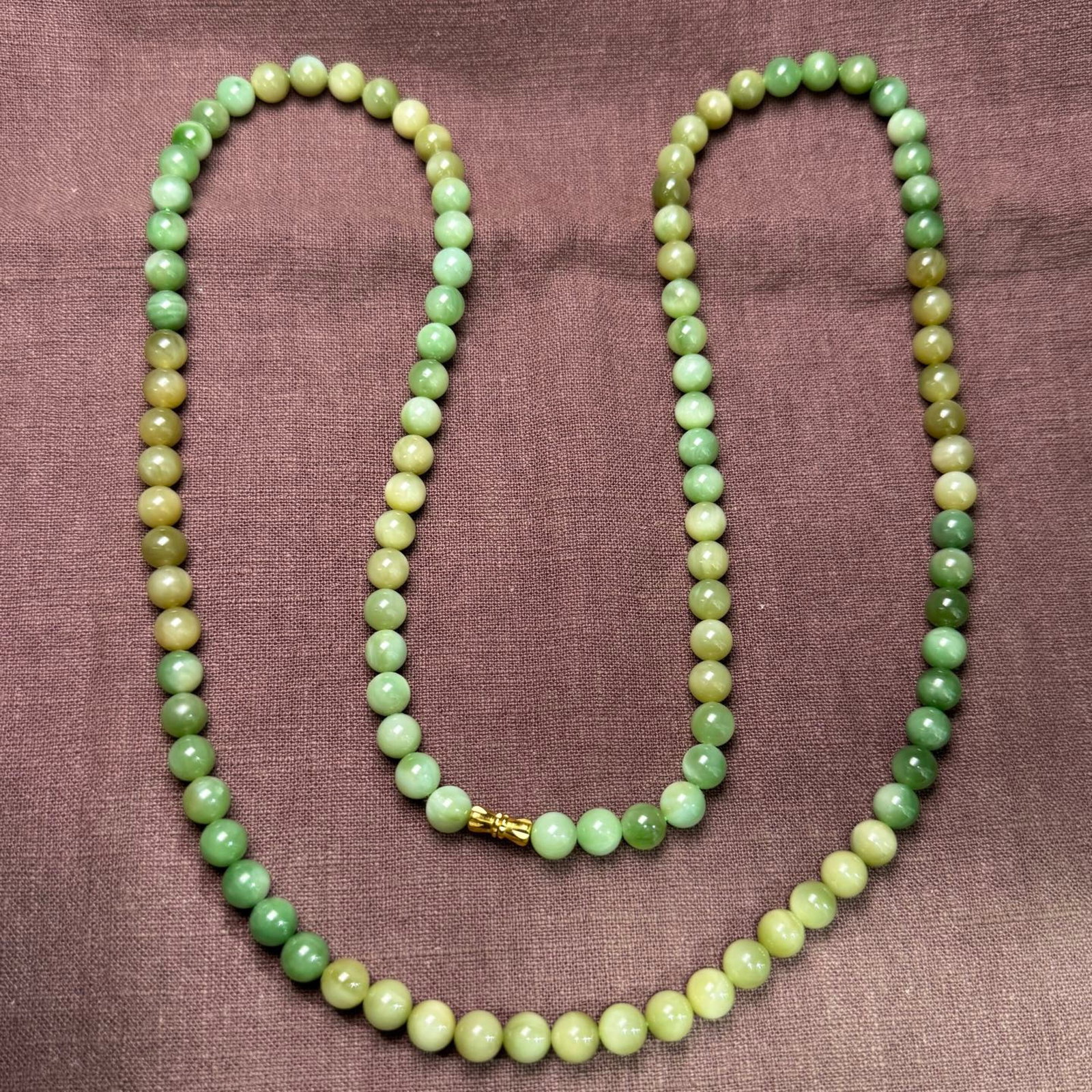 An Exquisite Jasper Necklace - 7