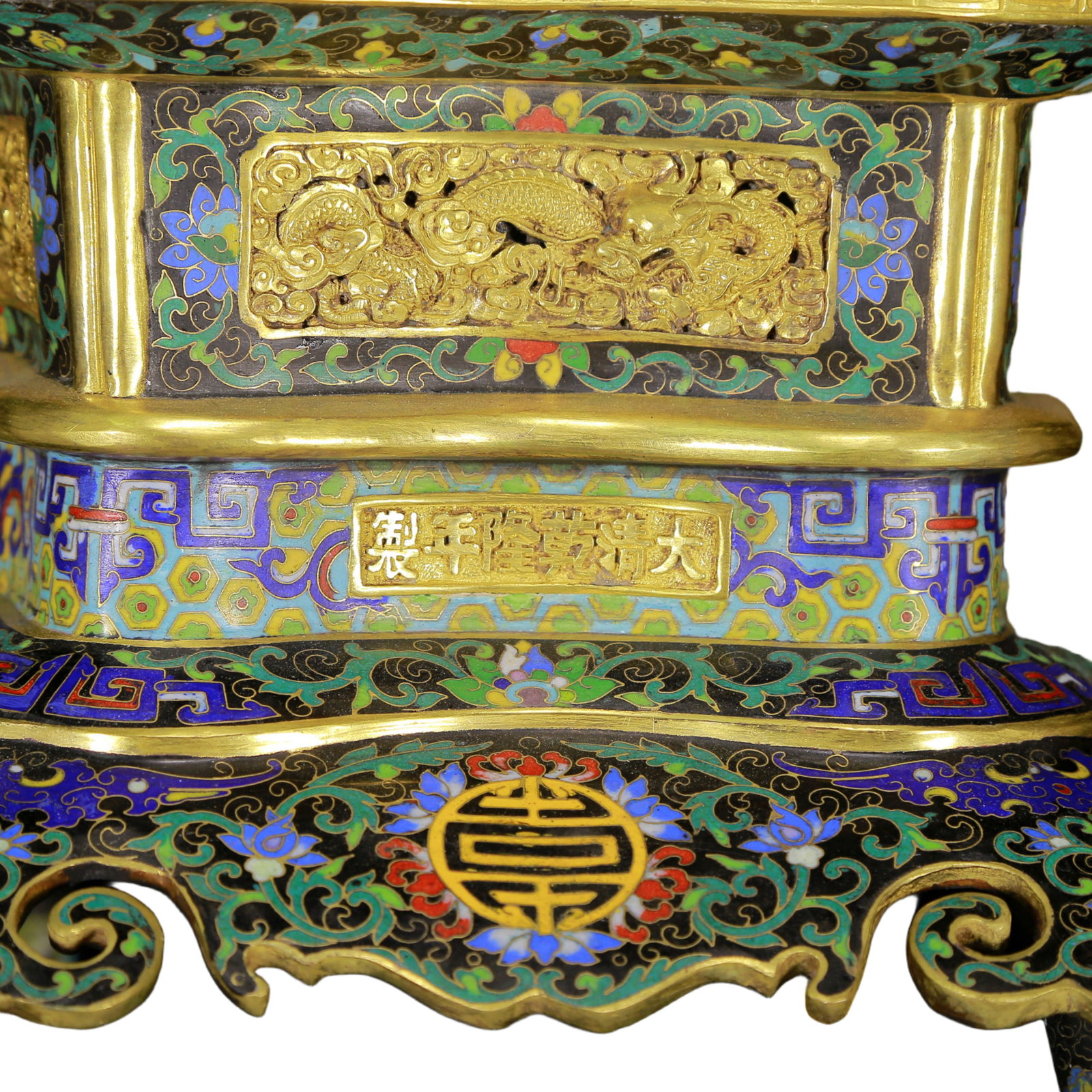 A Pair of Huge Cloisonne Auspicious Cloud and Crane Pattern Stools - 9