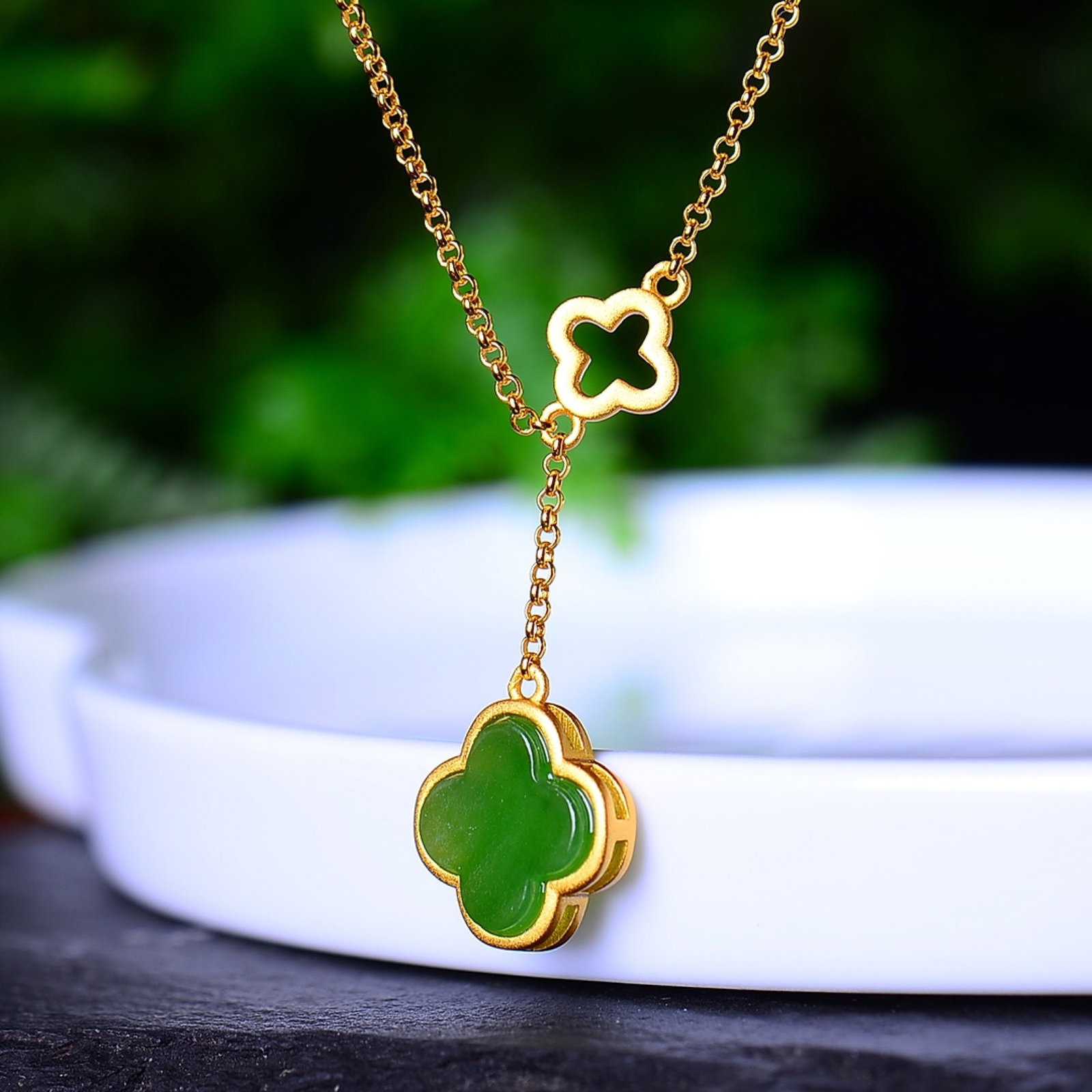An Exquisite Sterling Silver-Gold Plated Inlaid Jasper Pendant - 3