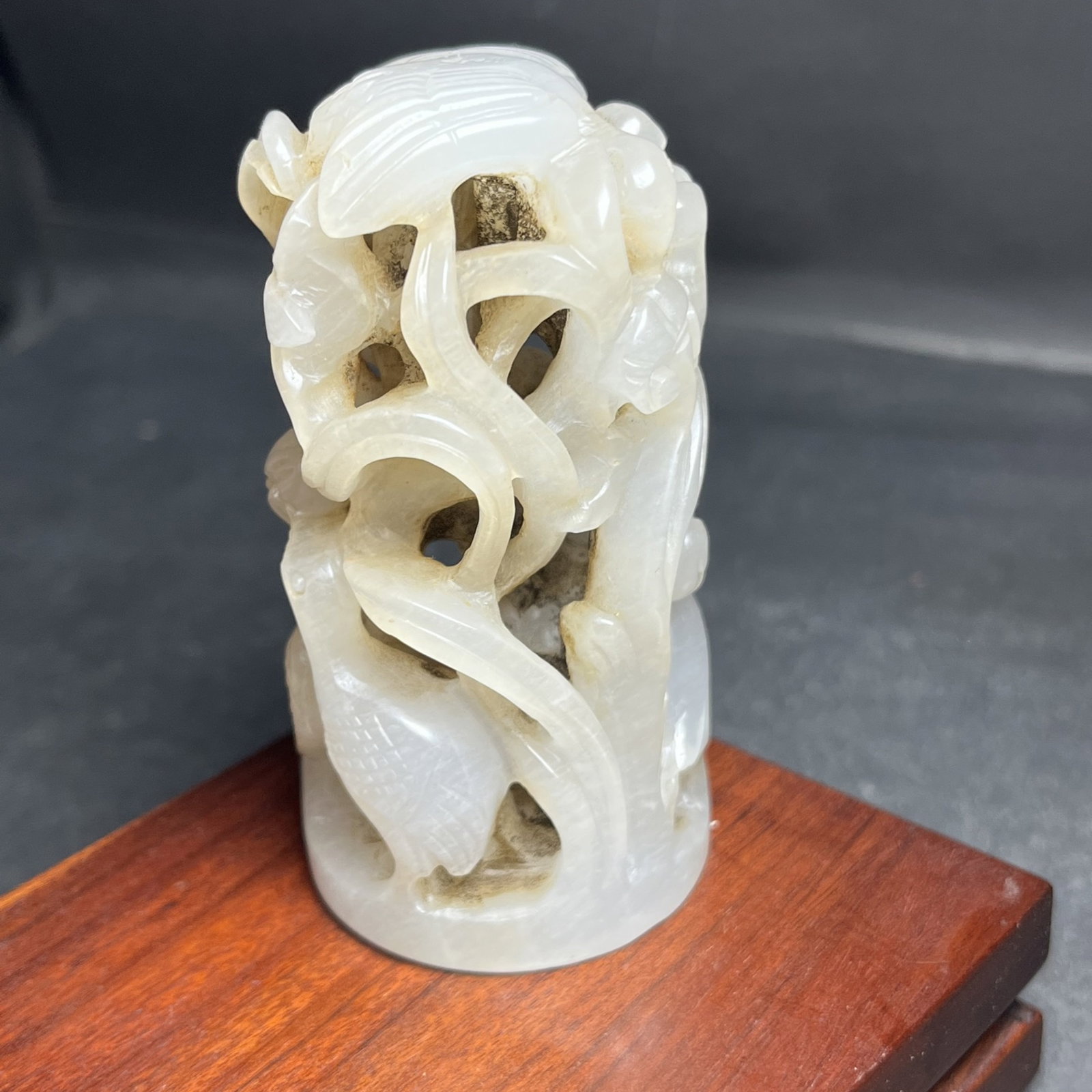 An Exquisite White Jade Hollow Deer and Crane Pattern Ornament - 4