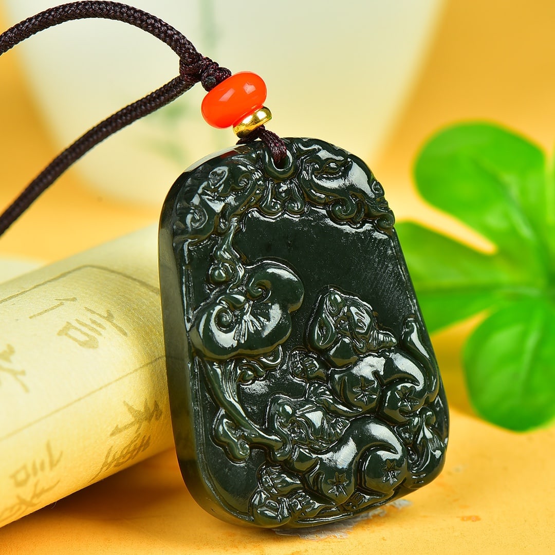 An Exquisite Sapphire Auspicious Beast Pattern Pendant - 4