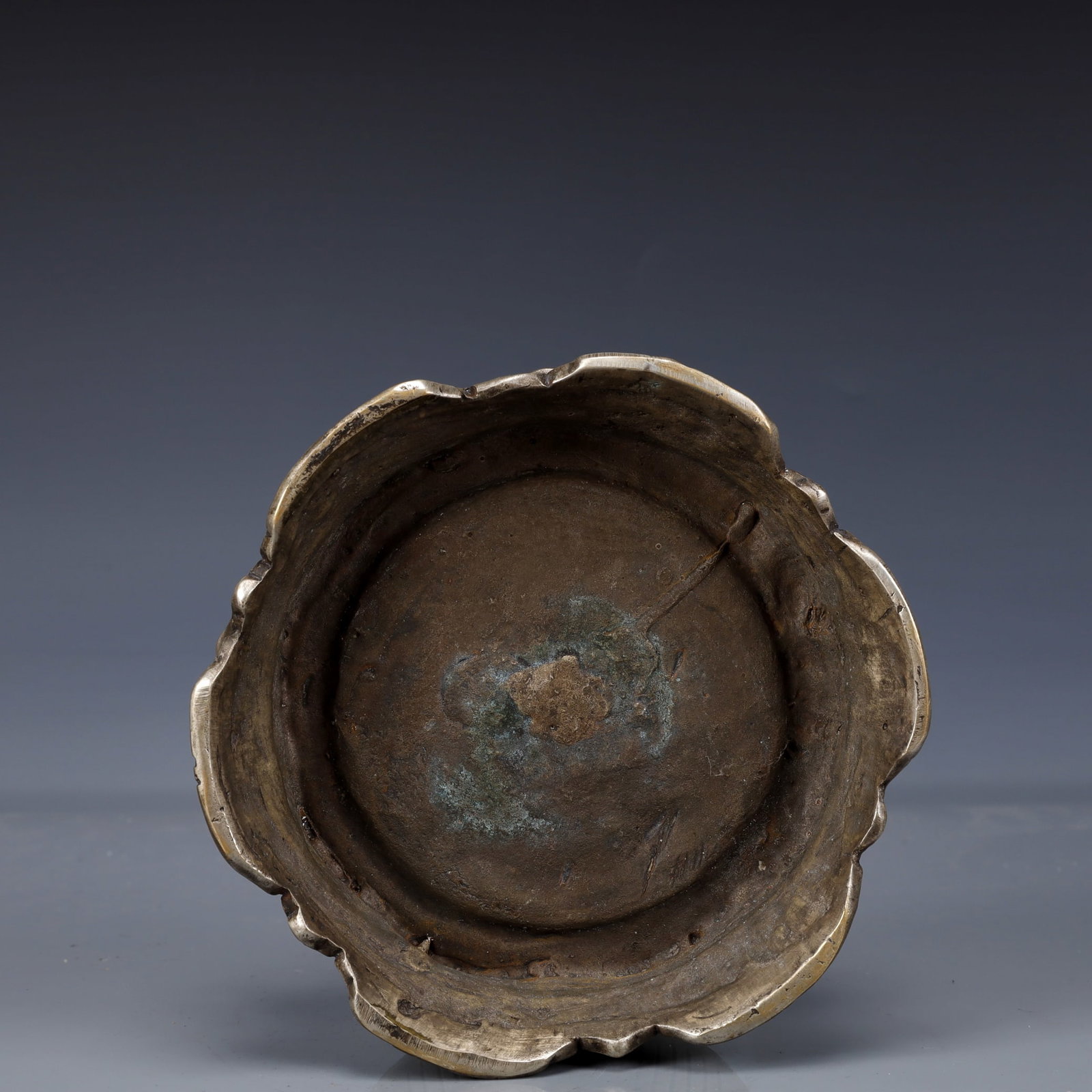 An Exquisite Silver-Plated Bronze Eight Treasures Pattern Censer - 11