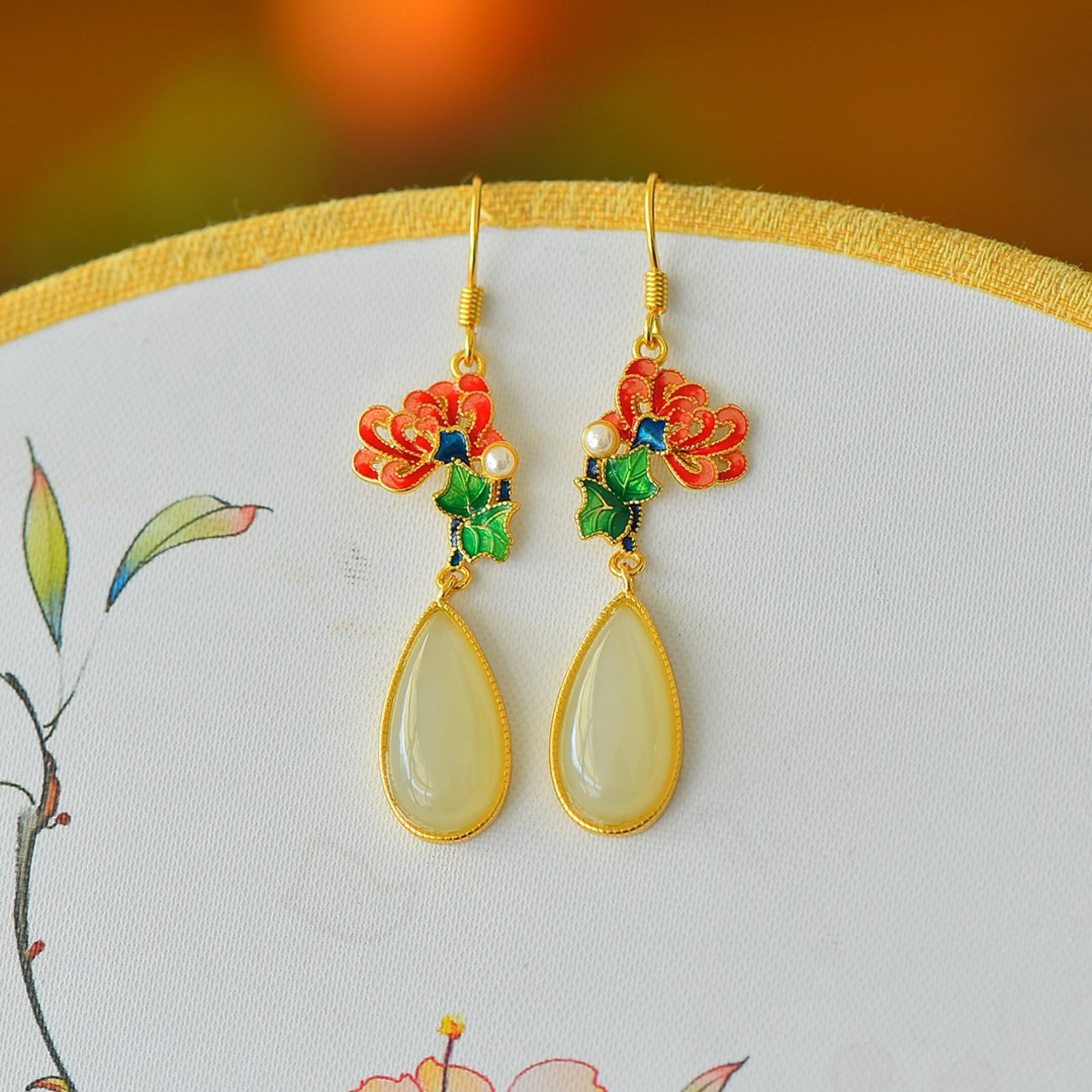 A Pair of Exquisite Sterling Silver-Gold Plated Inlaid White Jade Earrings - 3