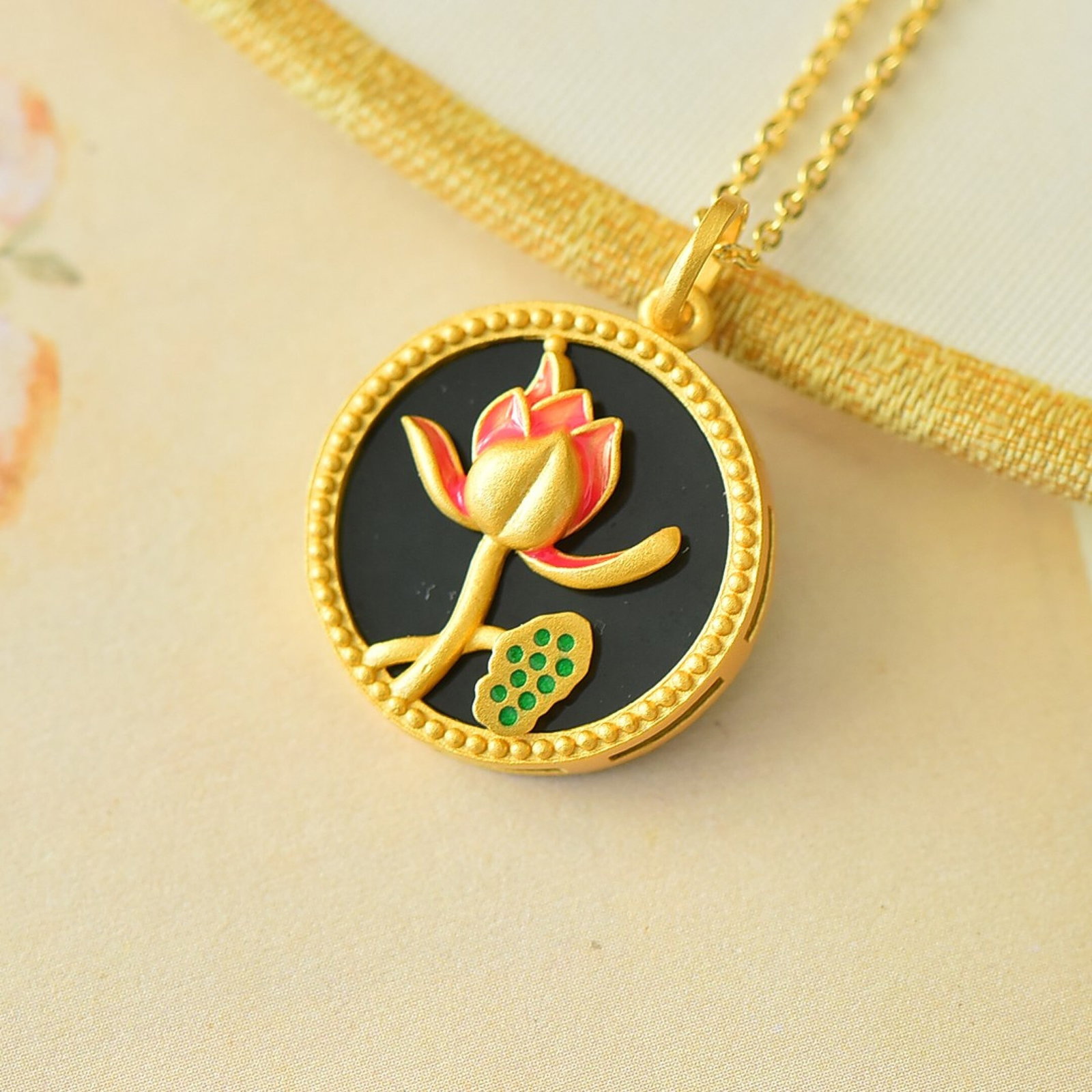 An Exquisite Sterling Silver-Gold Plated Inlaid Black Jade Pendant - 4