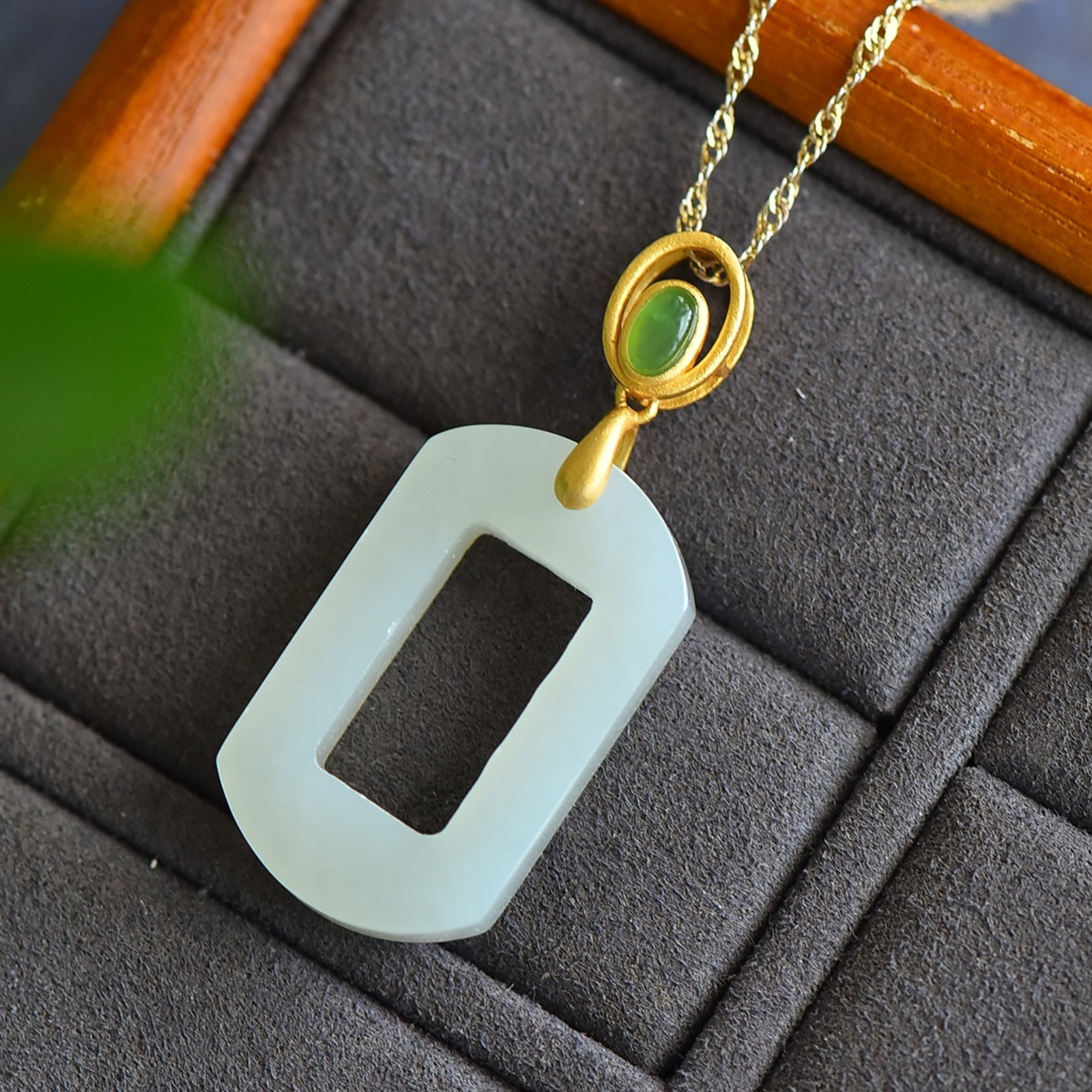 An Exquisite Sterling Silver-Gold Plated Inlaid White Jade Pendant,Inlaid Jasper - 2