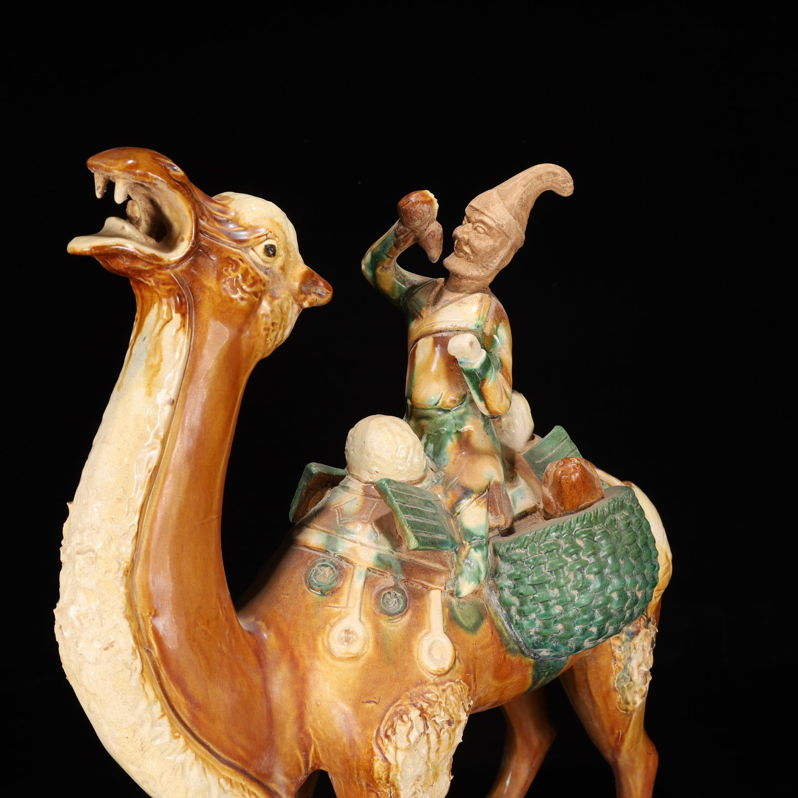 A Rare Tang Tri-Color Glazed Pottery Figure Riding Camel Ornament - 7