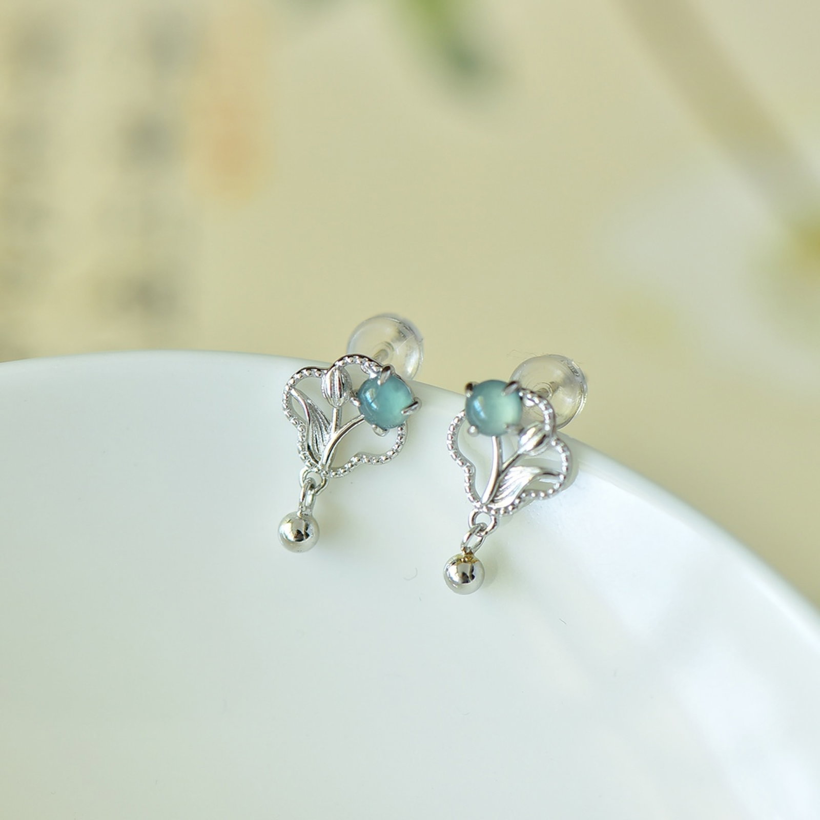 A Pair of Exquisite Sterling Silver Inlaid Jadeite Earrings - 3
