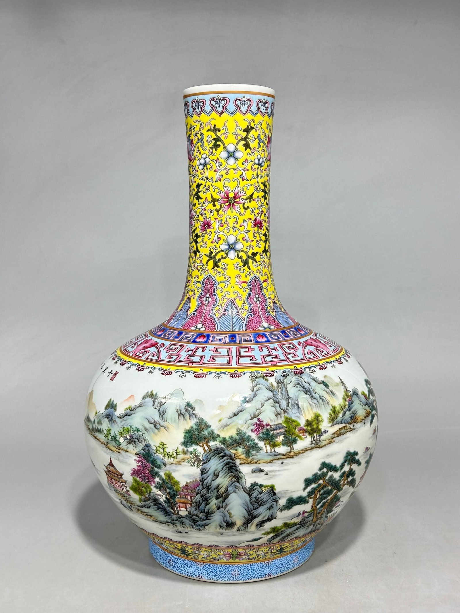 A Huge Famille-Rose Yellow Ground Painted Gold Landscape Pattern Vase - 2