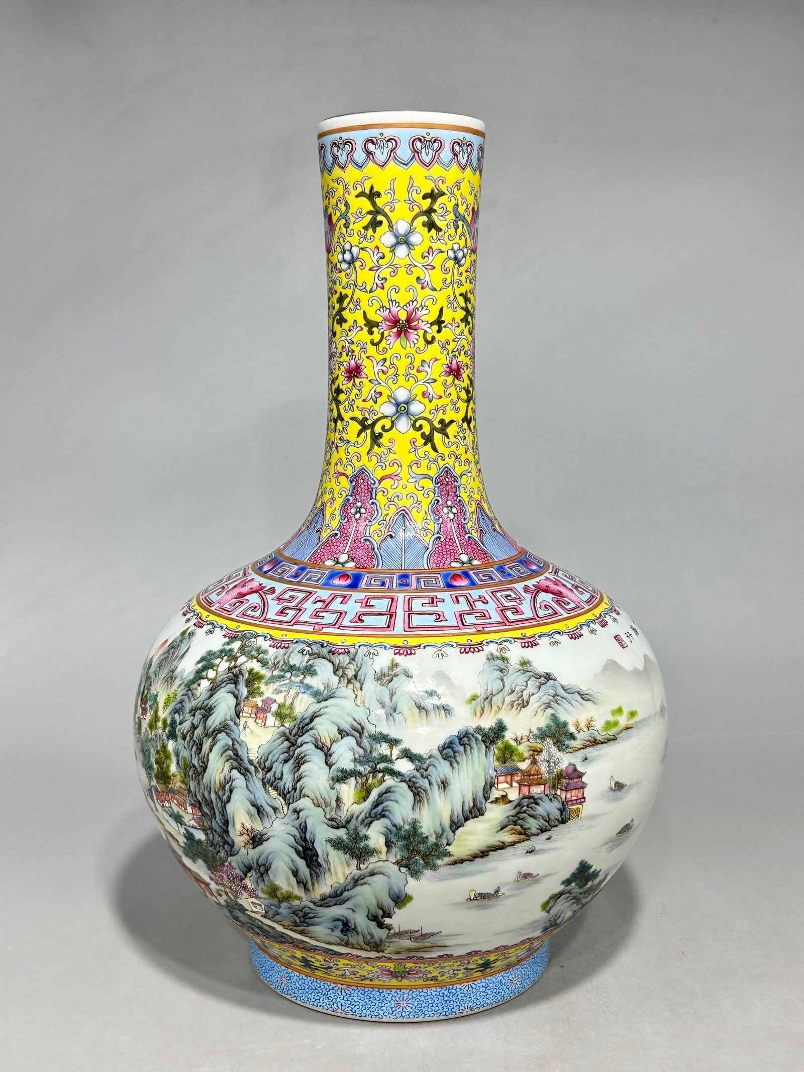 A Huge Famille-Rose Yellow Ground Painted Gold Landscape Pattern Vase - 4