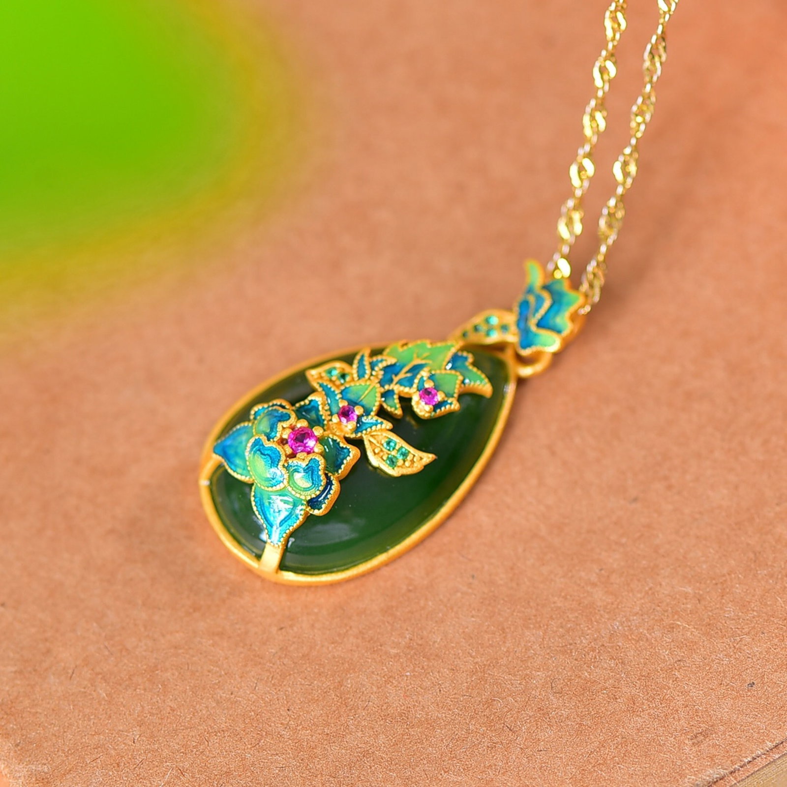 An Exquisite Sterling Silver-Gold Plated Inlaid Jasper Pendant - 3