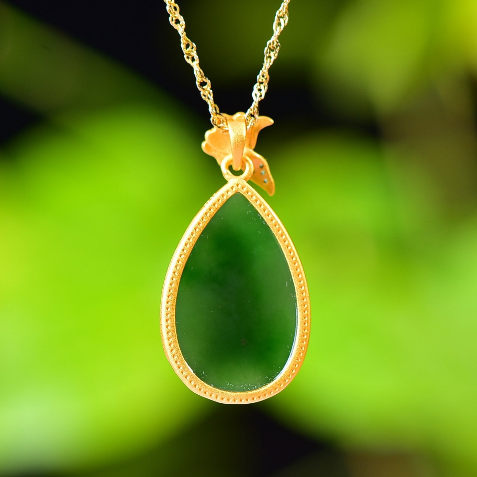 An Exquisite Sterling Silver-Gold Plated Inlaid Jasper Pendant - 5