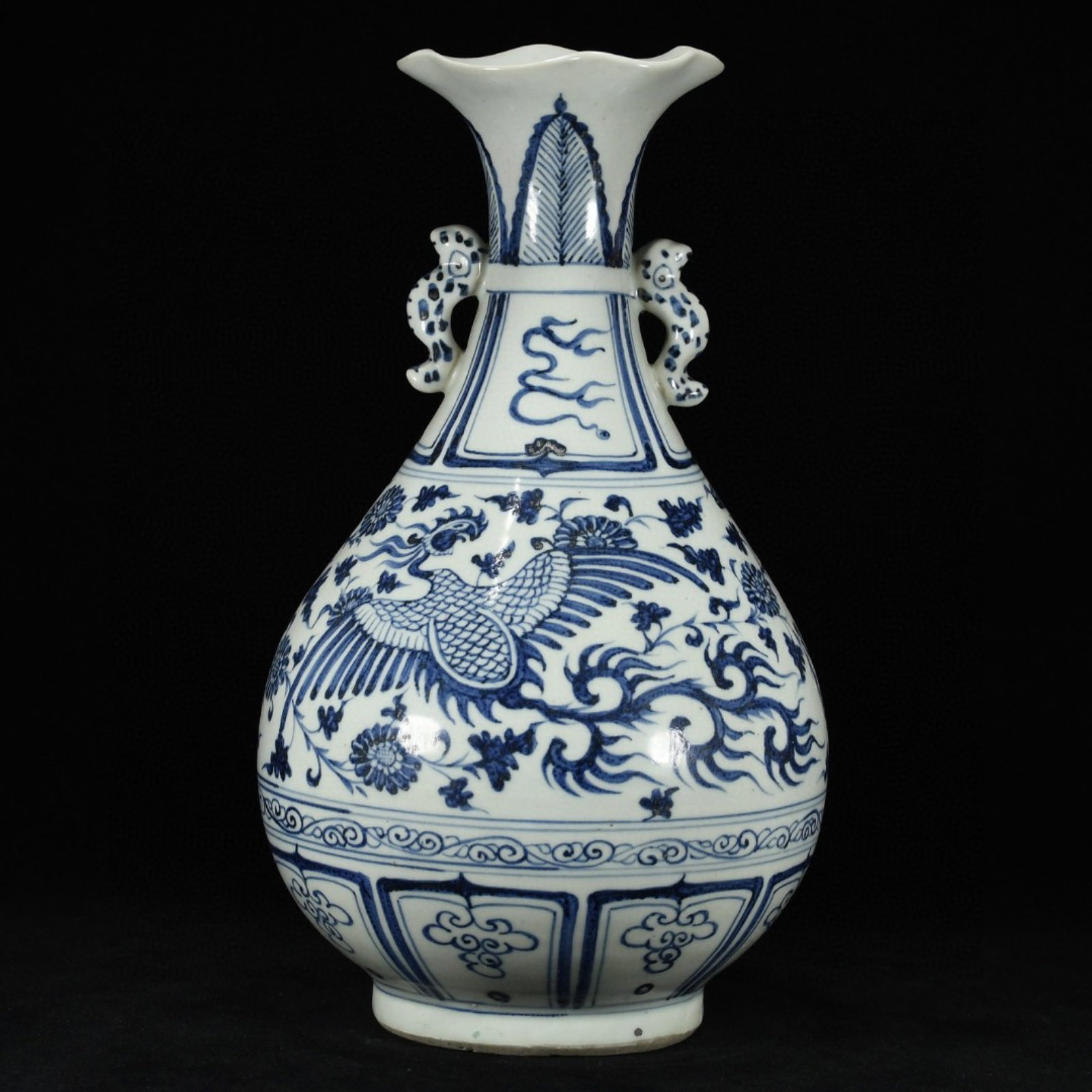 A Rare Blue and White Lotus and Phoenix Pattern Double-Ears Vase - 3