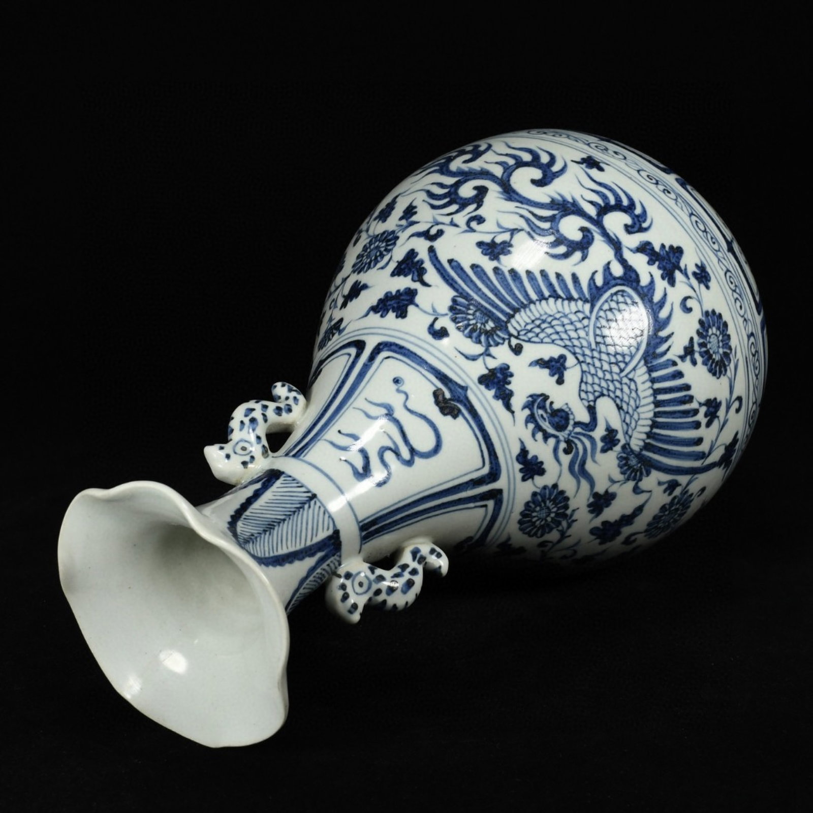 A Rare Blue and White Lotus and Phoenix Pattern Double-Ears Vase - 5
