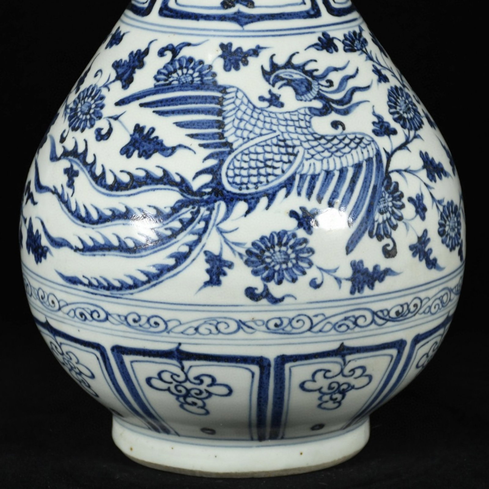 A Rare Blue and White Lotus and Phoenix Pattern Double-Ears Vase - 6
