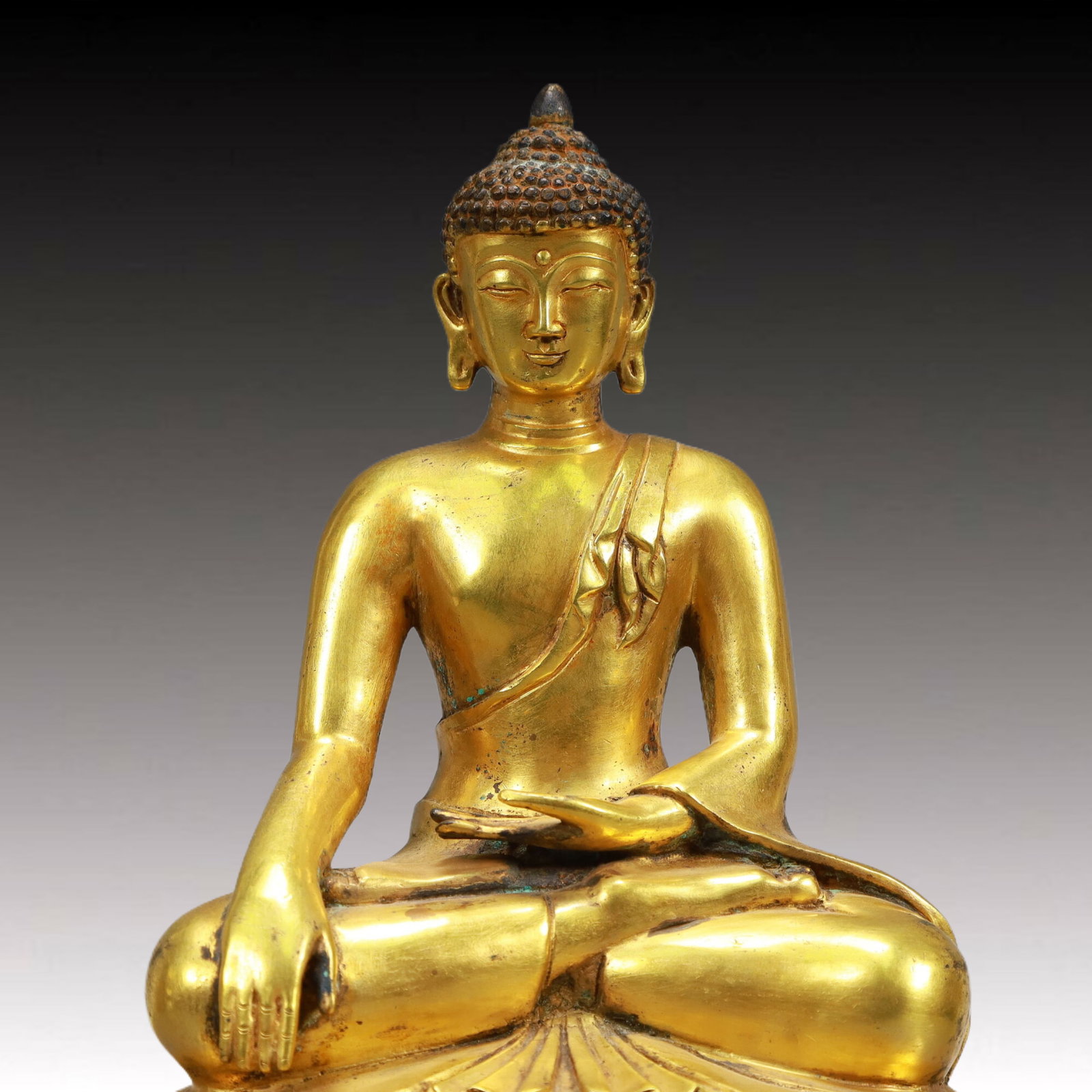 An Excellent Gilt-Bronze Figure Of Buddha Shakyamuni - 2
