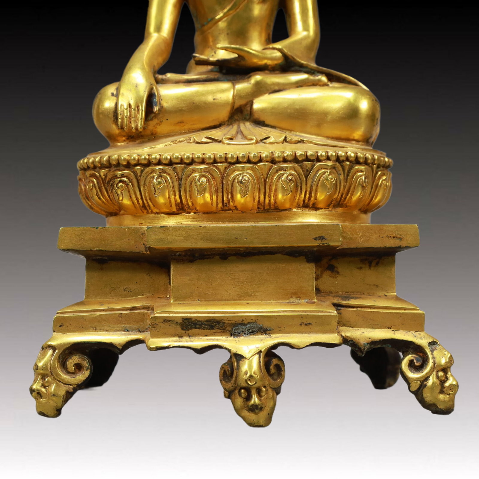 An Excellent Gilt-Bronze Figure Of Buddha Shakyamuni - 3