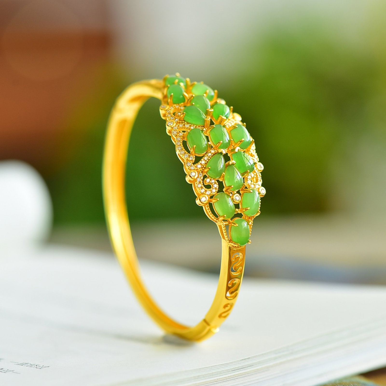 An Exquisite Sterling Silver-Gold Plated Inlaid Jasper Bracelets,Inlaid Diamond - 2