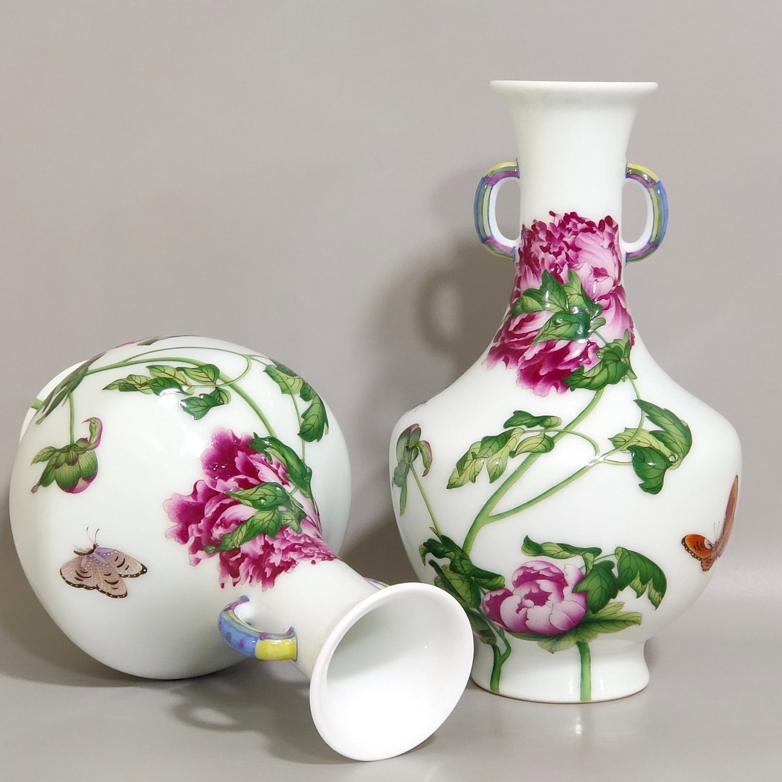 A Pair of Exquisite Enamel Flower and Butterfly Pattern Double-Ears Vases,With Poem - 7