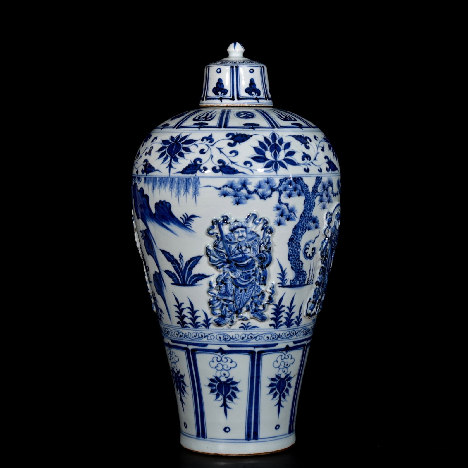 A Huge Blue and White Figure Pattern Bottle - 5