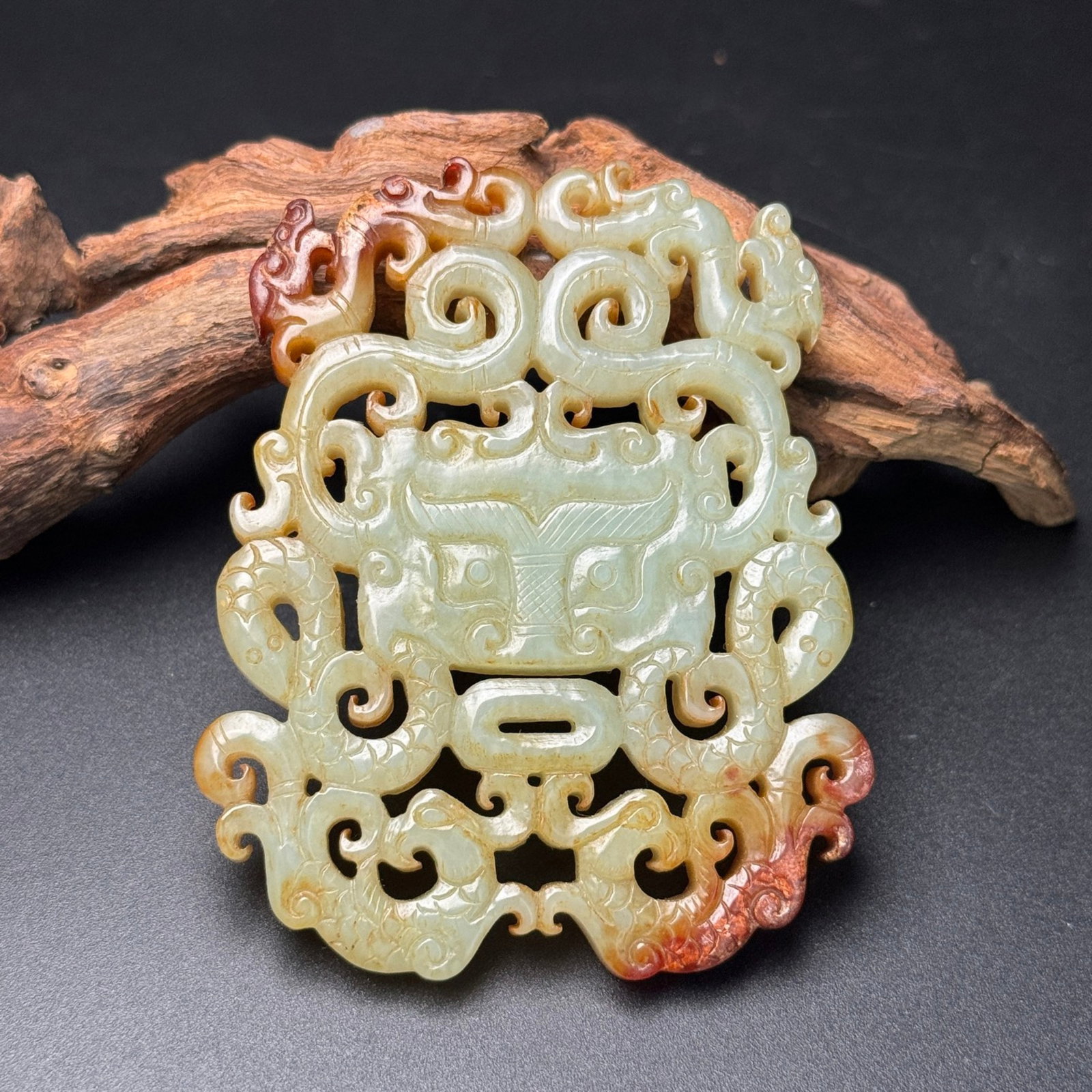 An Exquisite Archaic Jade Beast-Face and Dragon Pattern Pendant - 3