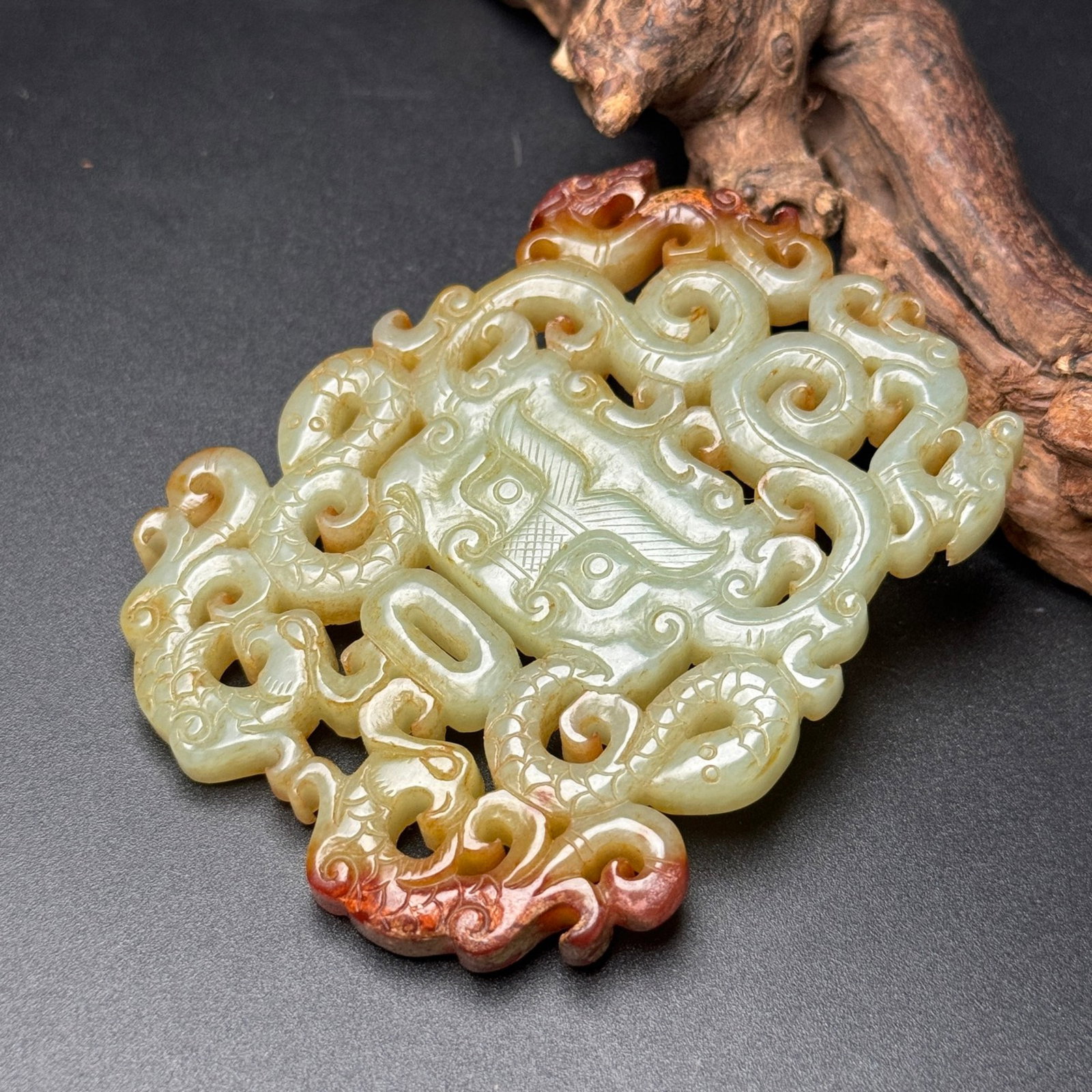 An Exquisite Archaic Jade Beast-Face and Dragon Pattern Pendant - 4