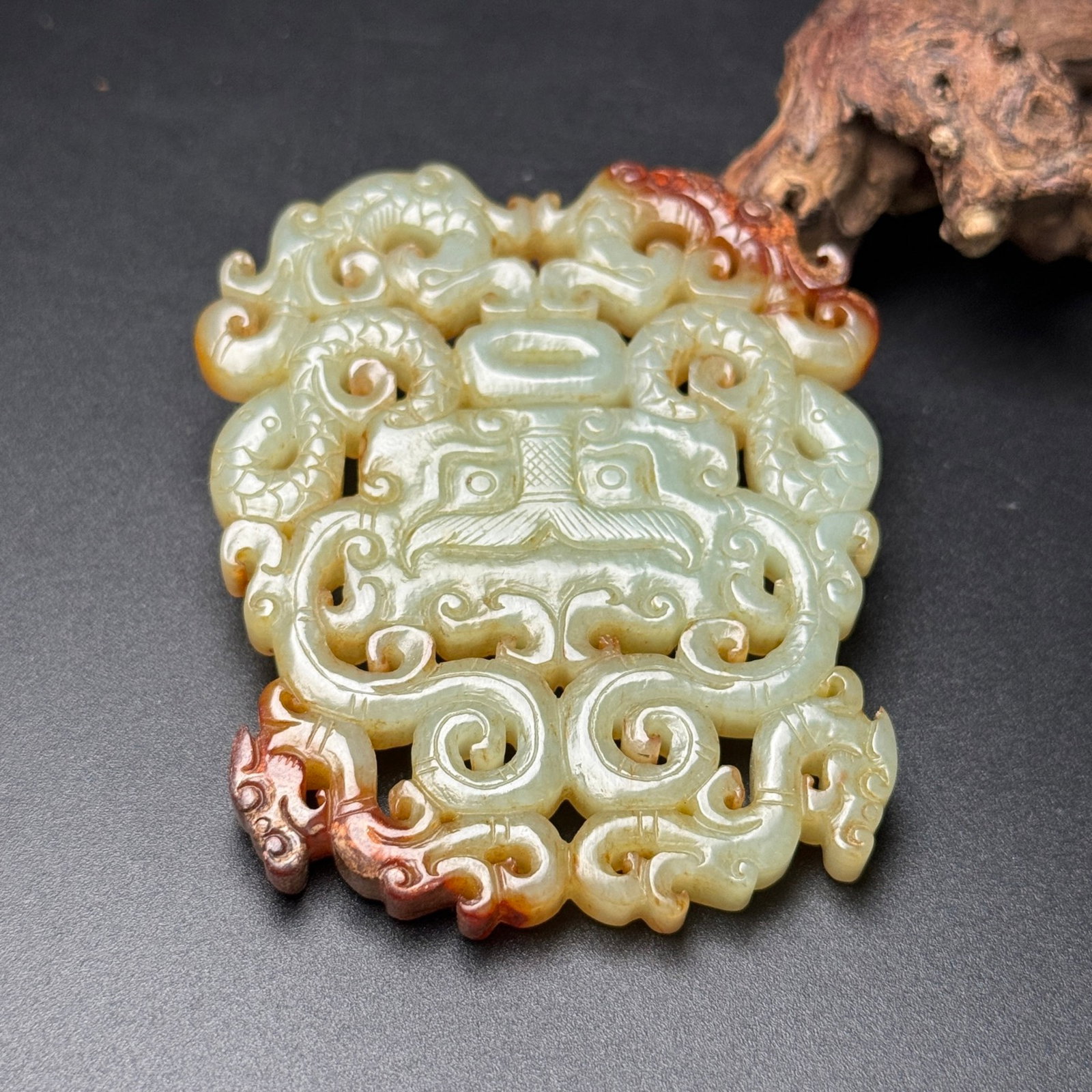 An Exquisite Archaic Jade Beast-Face and Dragon Pattern Pendant - 6