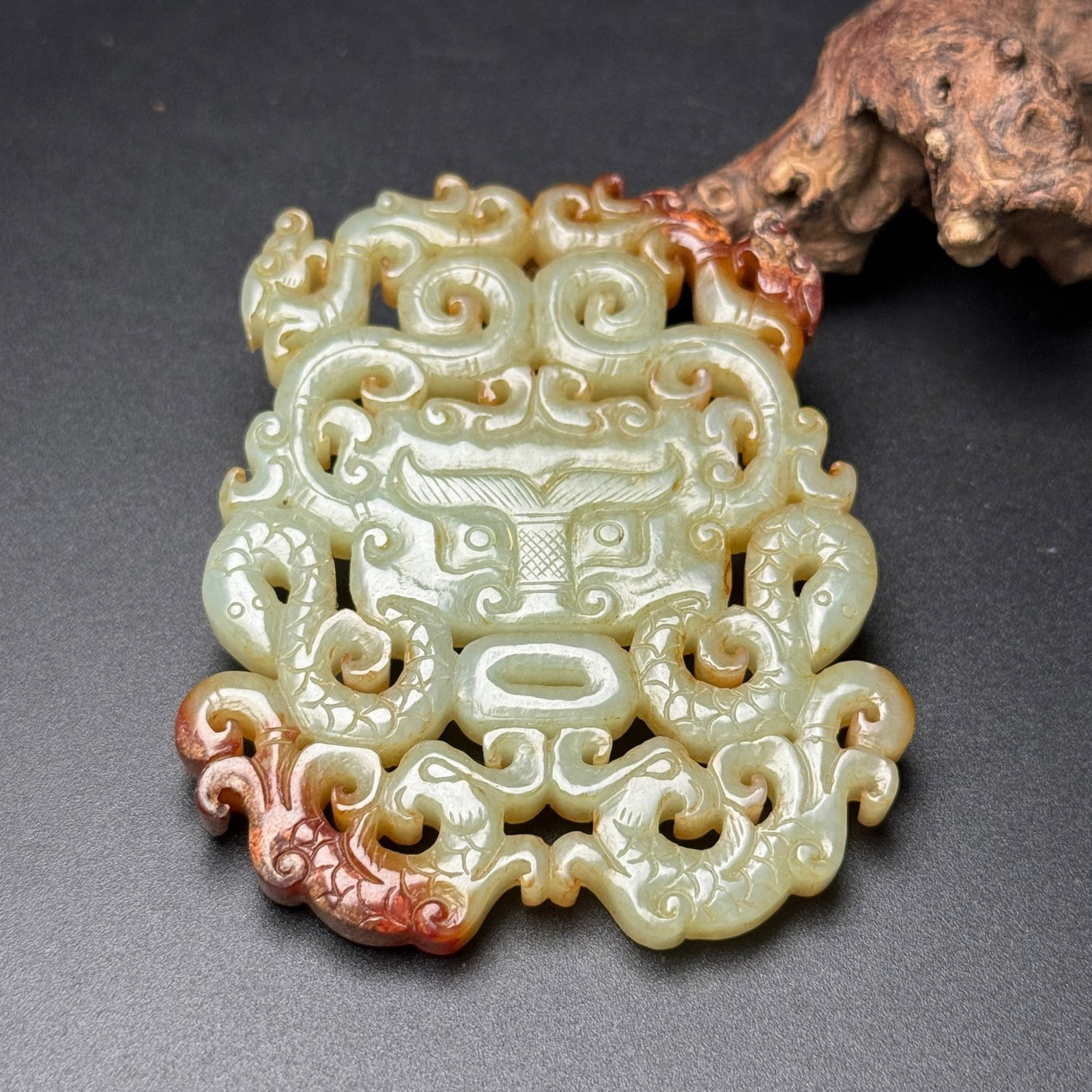 An Exquisite Archaic Jade Beast-Face and Dragon Pattern Pendant - 7