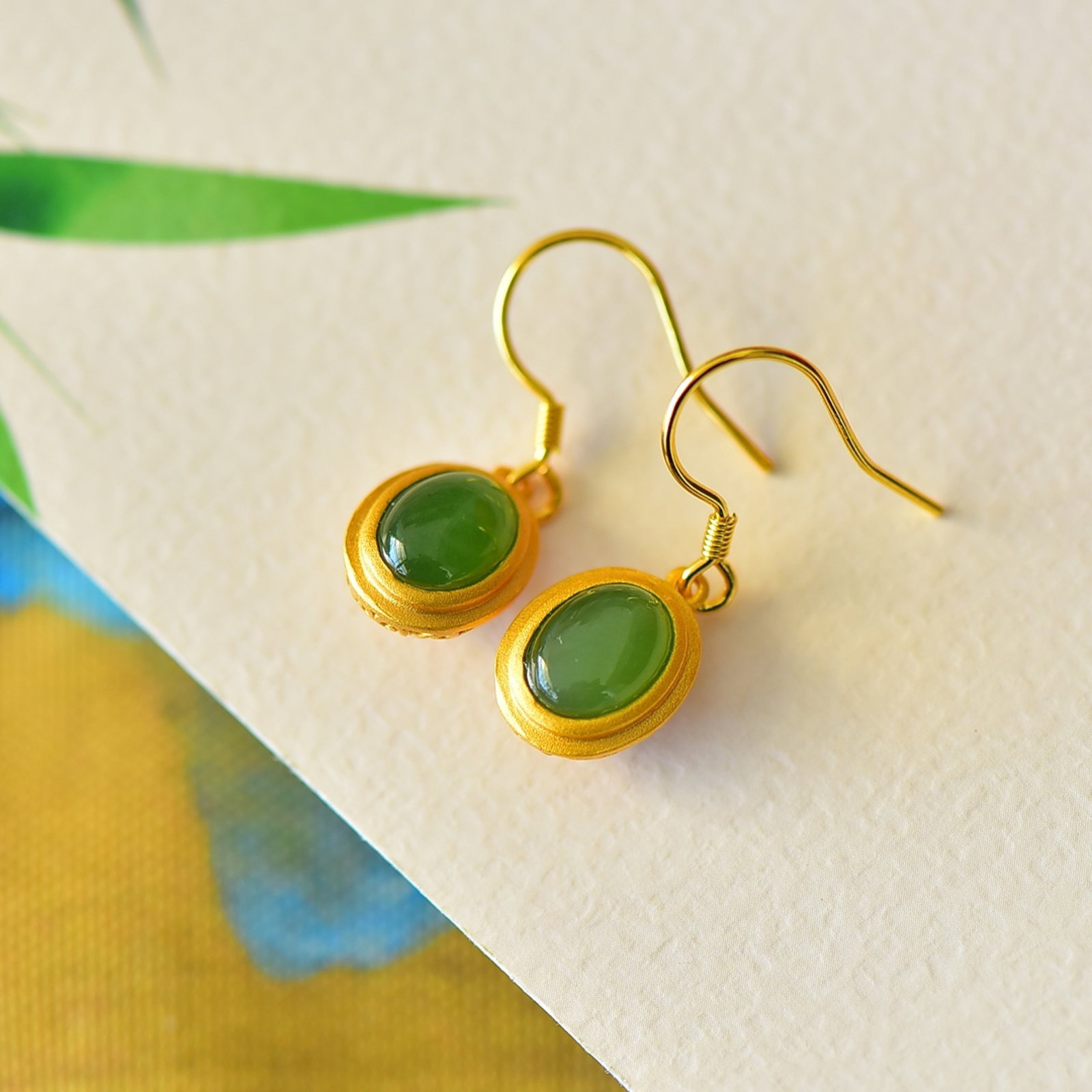 A Pair of Exquisite Sterling Silver-Gold Plated Inlaid Jasper Earrings - 3