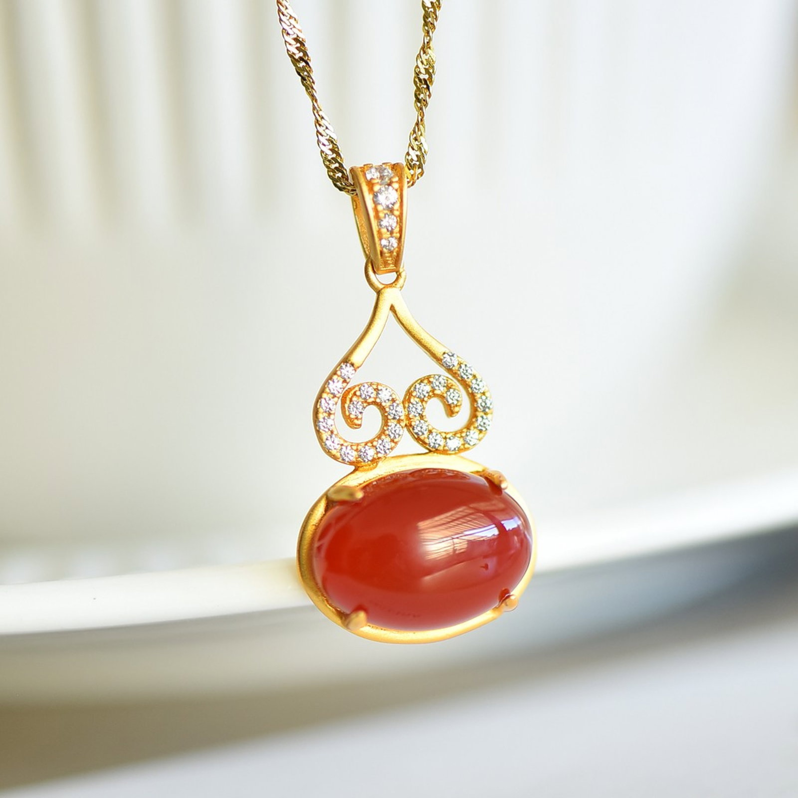 An Exquisite Sterling Silver-Gold Plated Inlaid Agate Pendant,Inlaid Diamond - 2