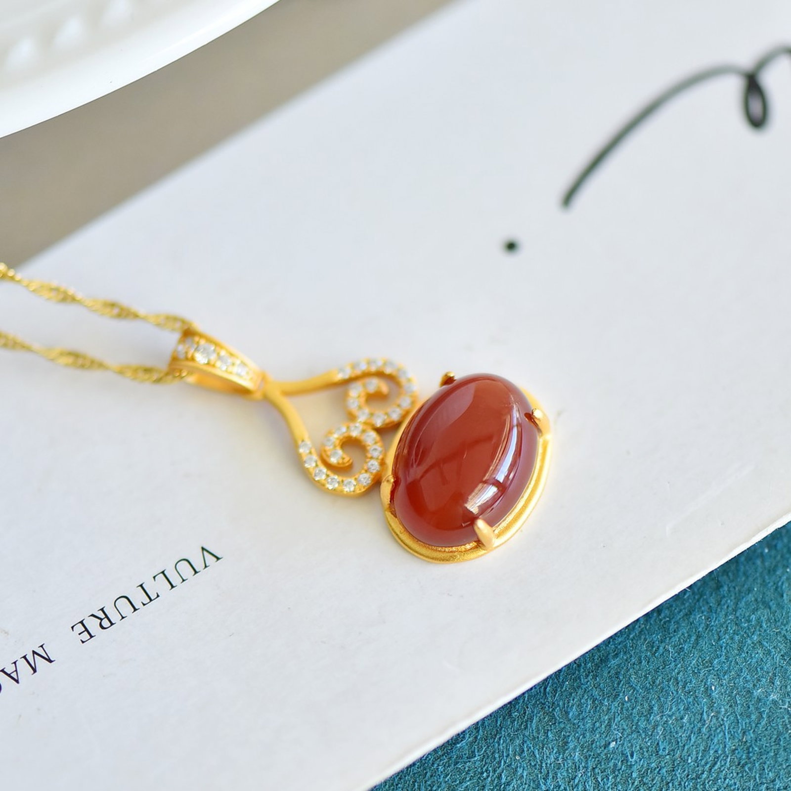 An Exquisite Sterling Silver-Gold Plated Inlaid Agate Pendant,Inlaid Diamond - 4