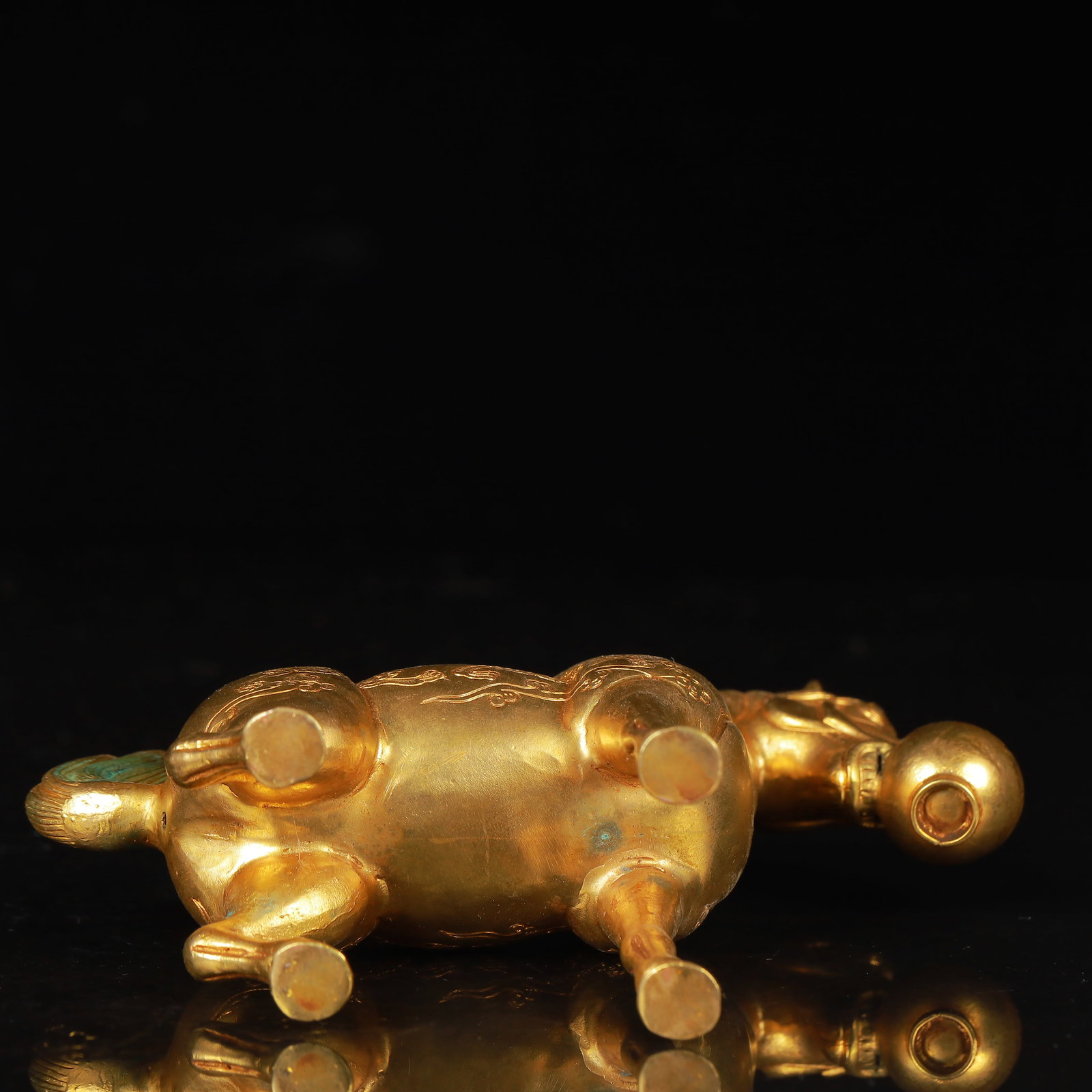 An Exquisite Gilt Bronze Dragon Pattern Horse Ornament - 8