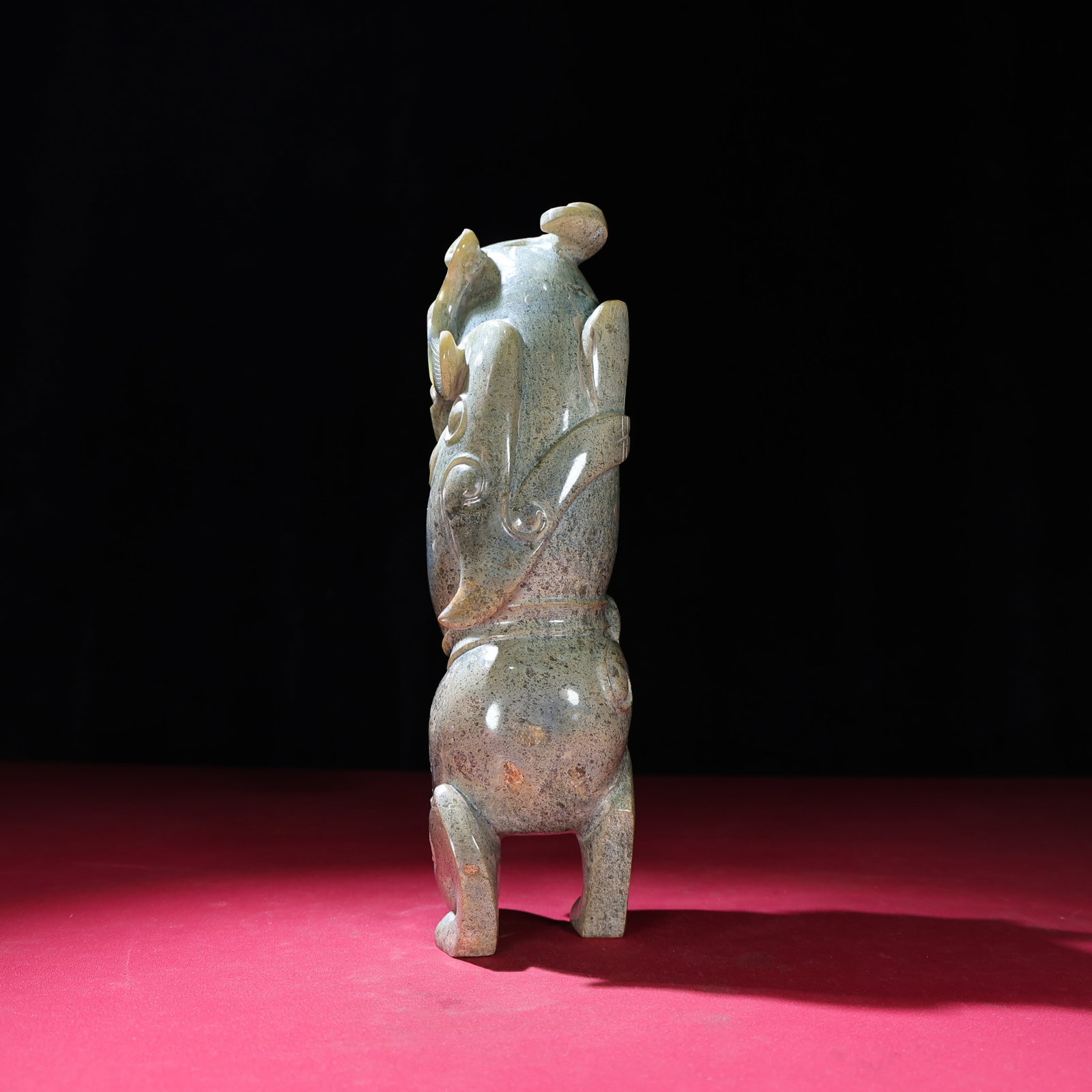 An Exquisite Archaic Jade Auspicious Beast Ornament - 5