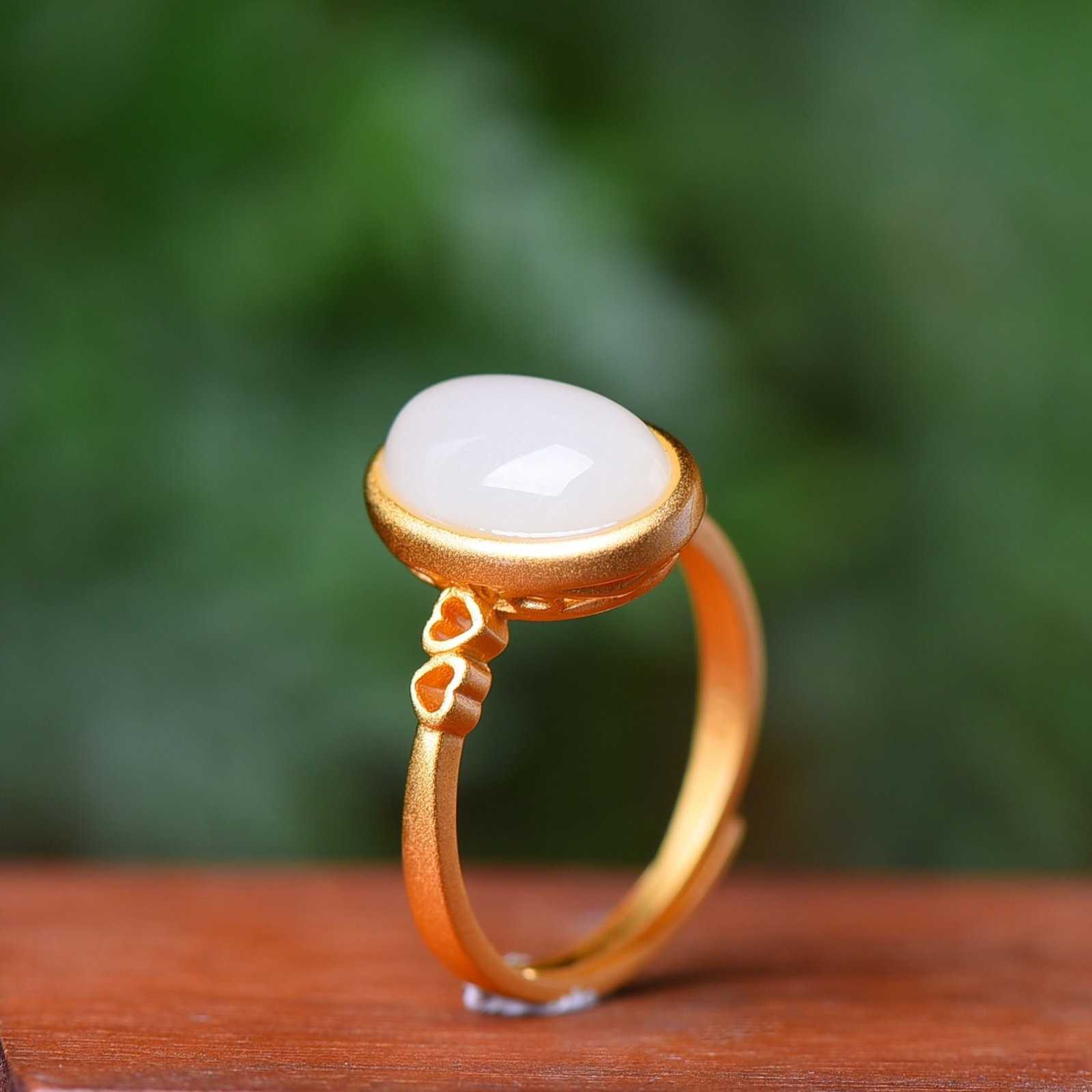 An Exquisite Sterling Silver-Gold Plated Inlaid White Jade Ring - 4