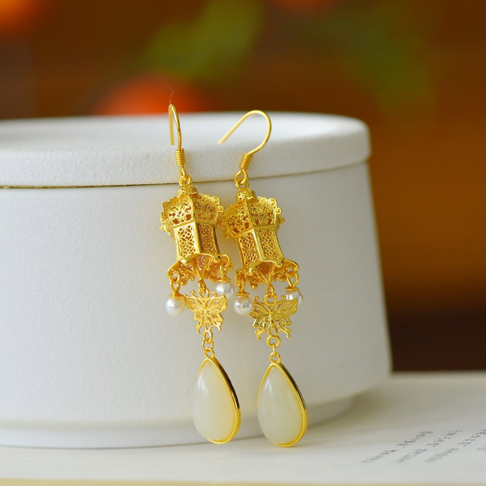 A Pair of Exquisite Sterling Silver-Gold Plated Inlaid White Jade Earrings,Inlaid Pearl - 2