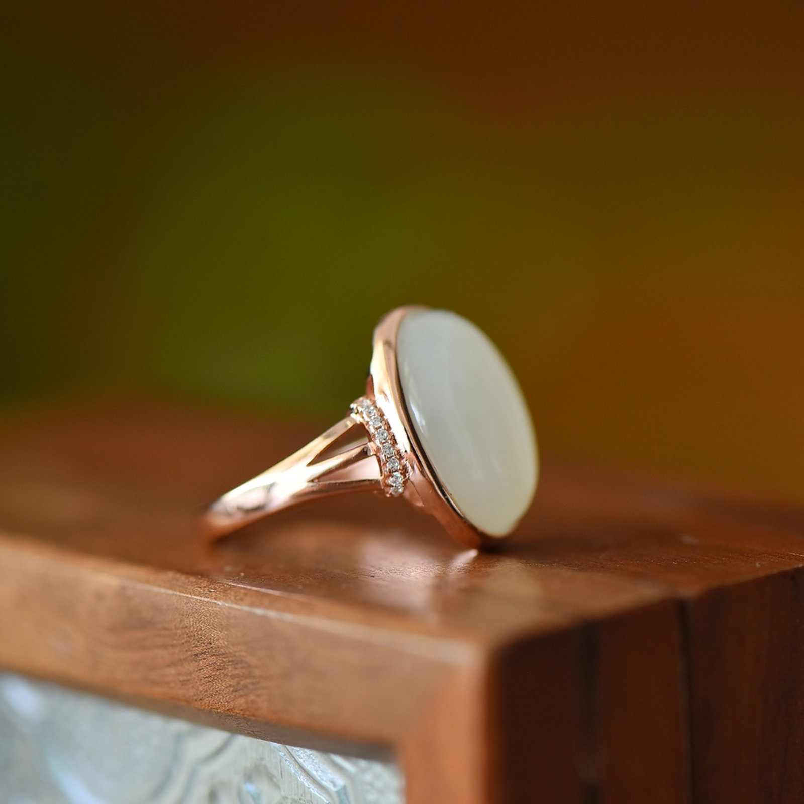An Exquisite Sterling Silver-Gold Plated Inlaid White Jade Ring - 2