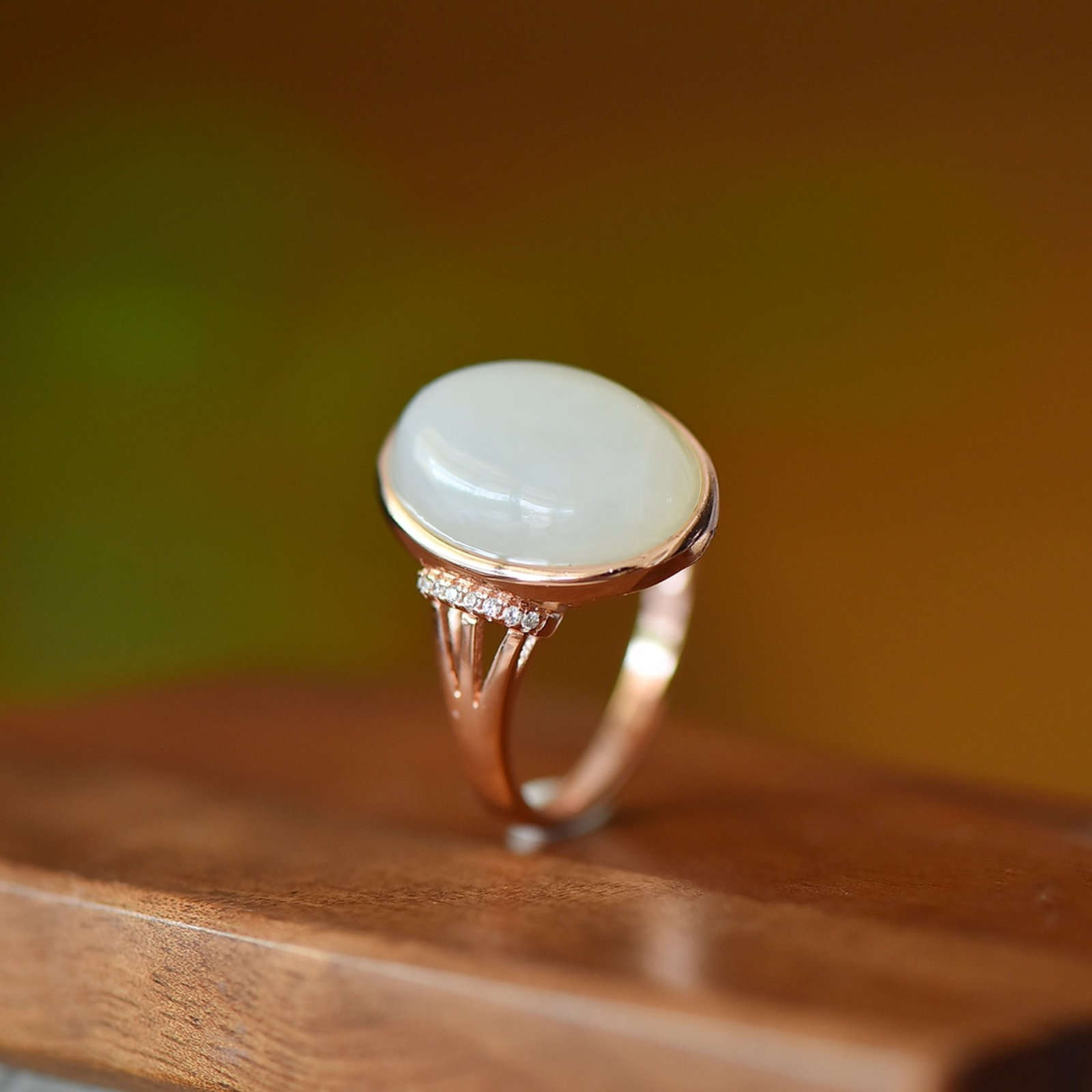 An Exquisite Sterling Silver-Gold Plated Inlaid White Jade Ring - 6
