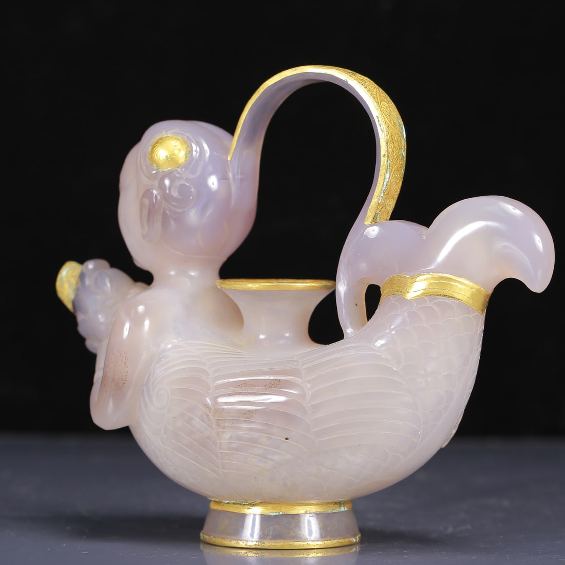 An Exquisite Agate Cover with Gold Figure Pattern Ewer - 5