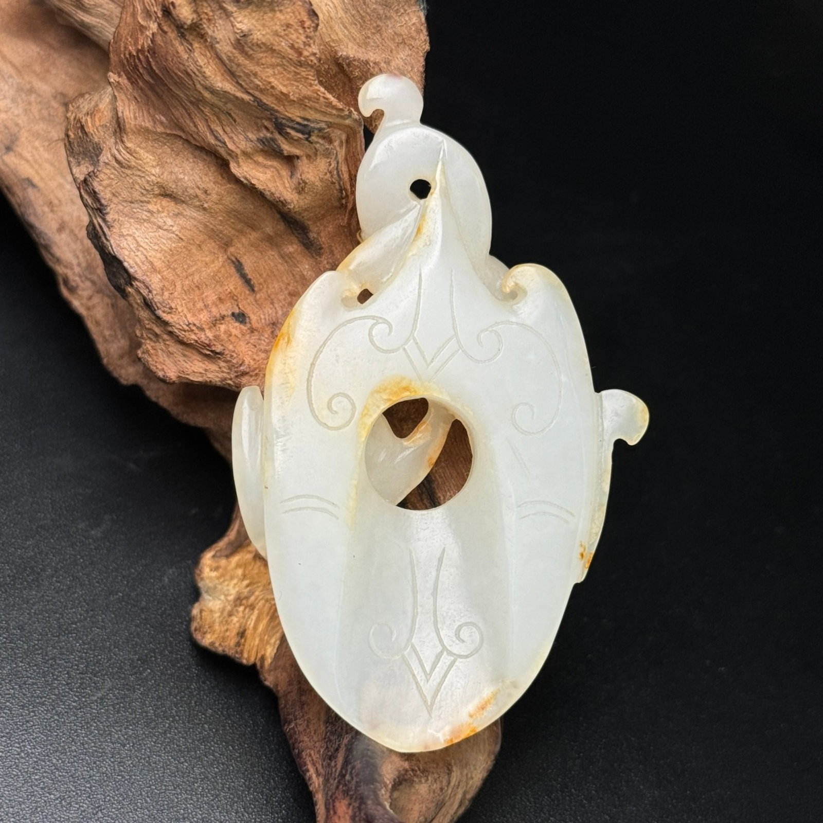 An Exquisite White Jade Chi-Dragon Pattern Pendant - 3